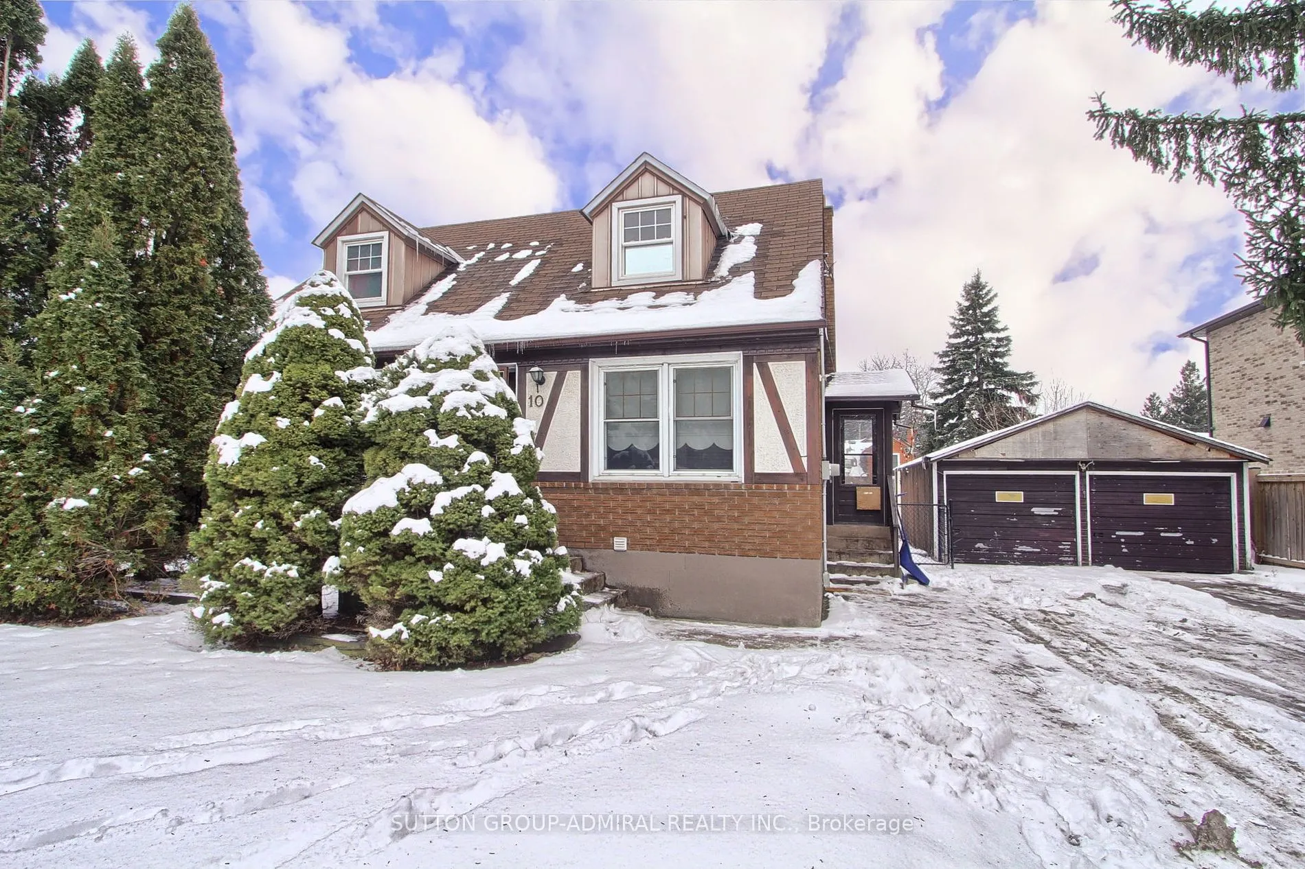 10 Dromore Cres
