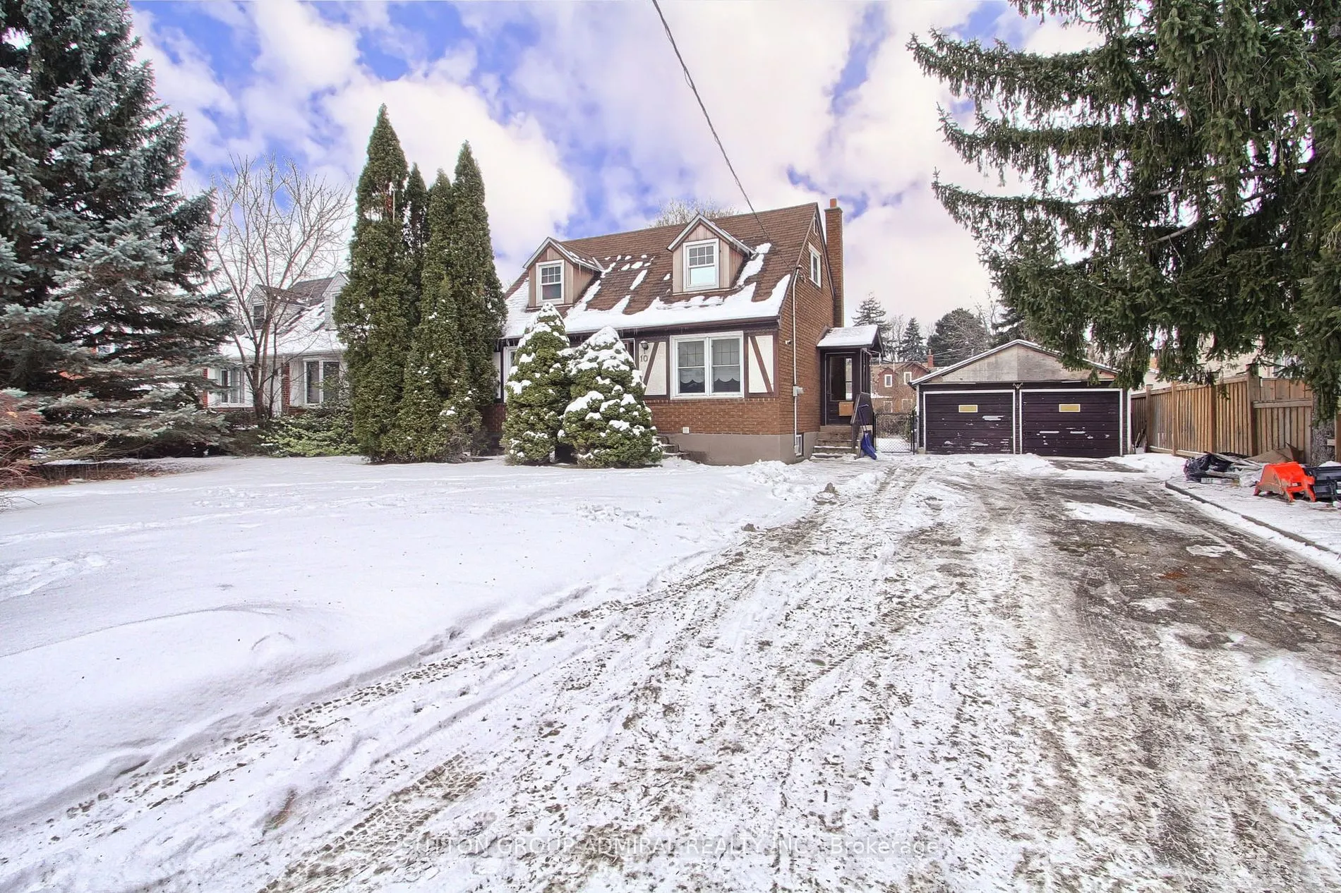 10 Dromore Cres
