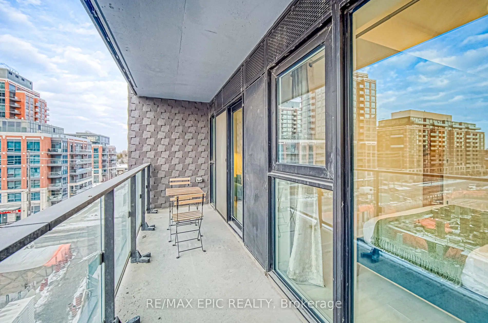 8 Tippett Rd, #501