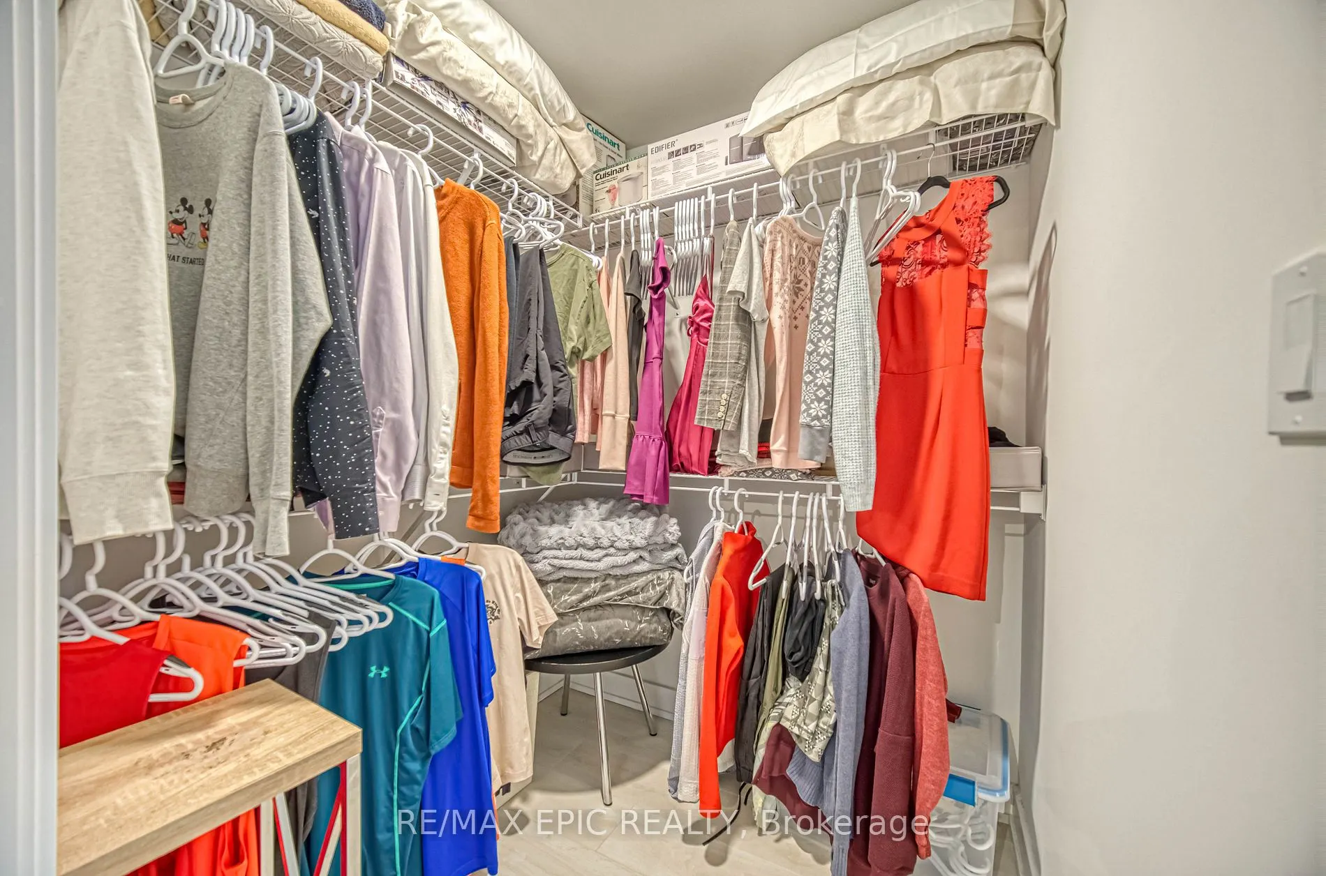 8 Tippett Rd, #501