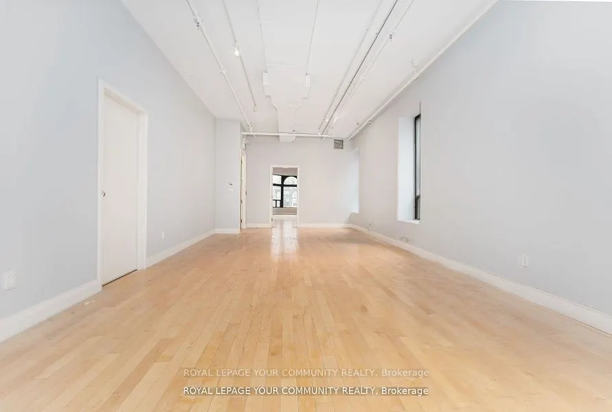 489 Queen Street W, #201