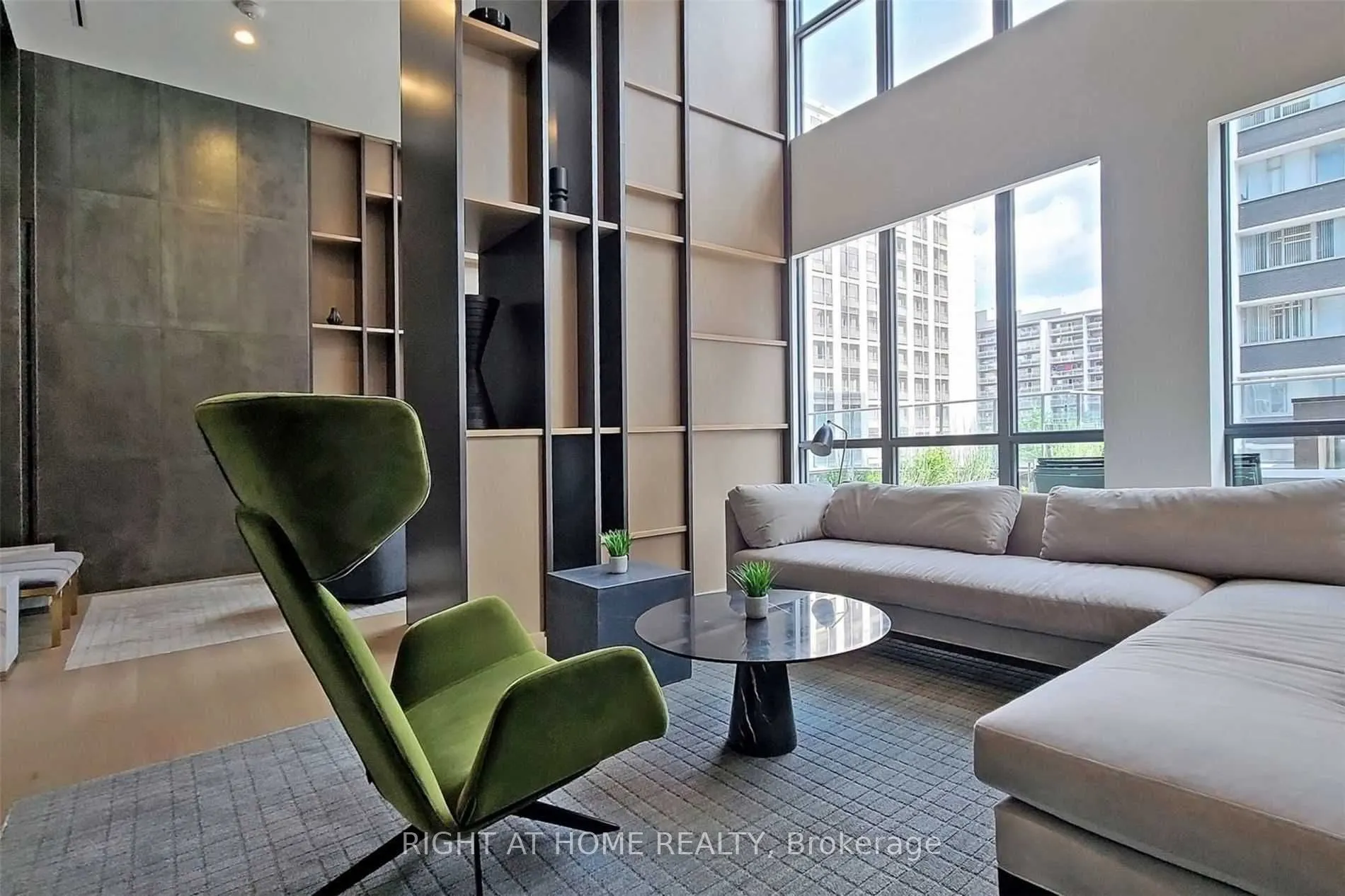 7 Grenville St, #512