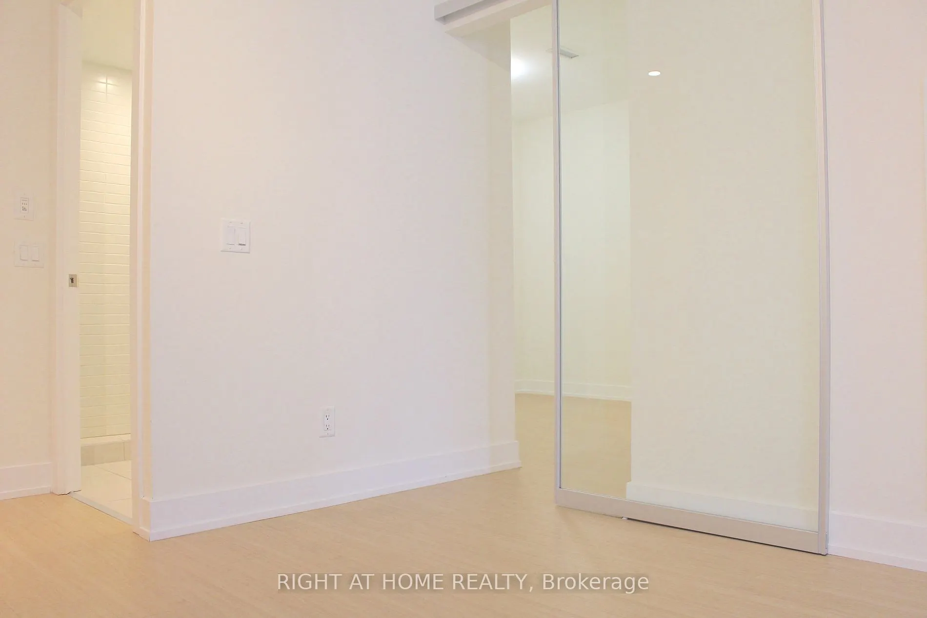 7 Grenville St, #512