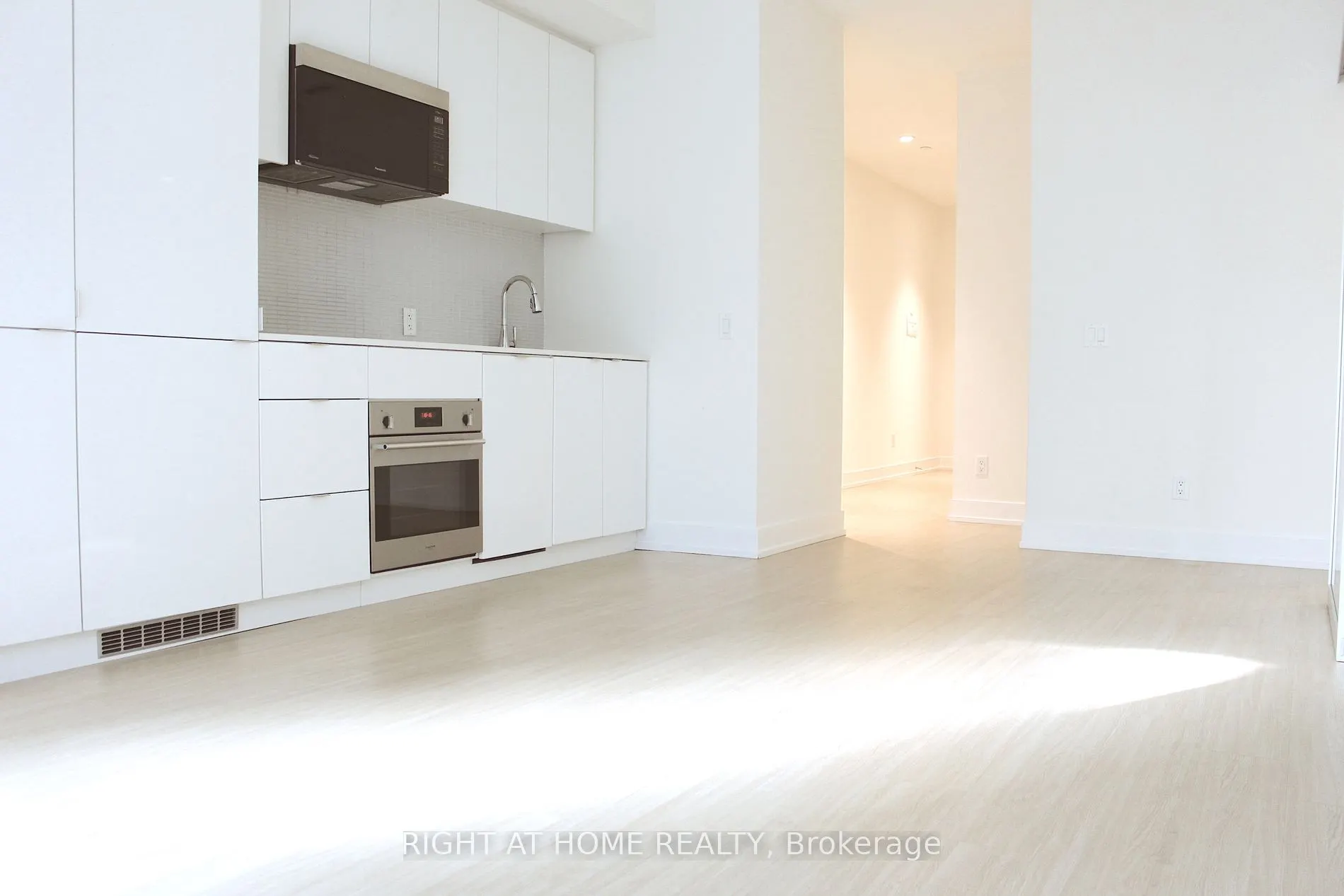 7 Grenville St, #512
