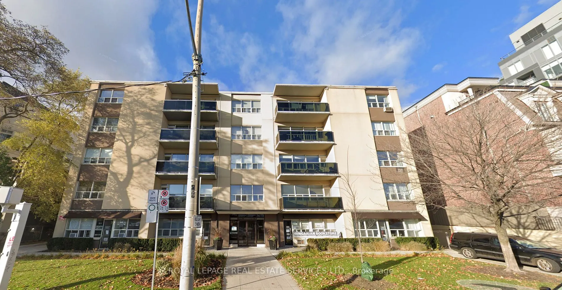 300 St Clair Ave W, #103