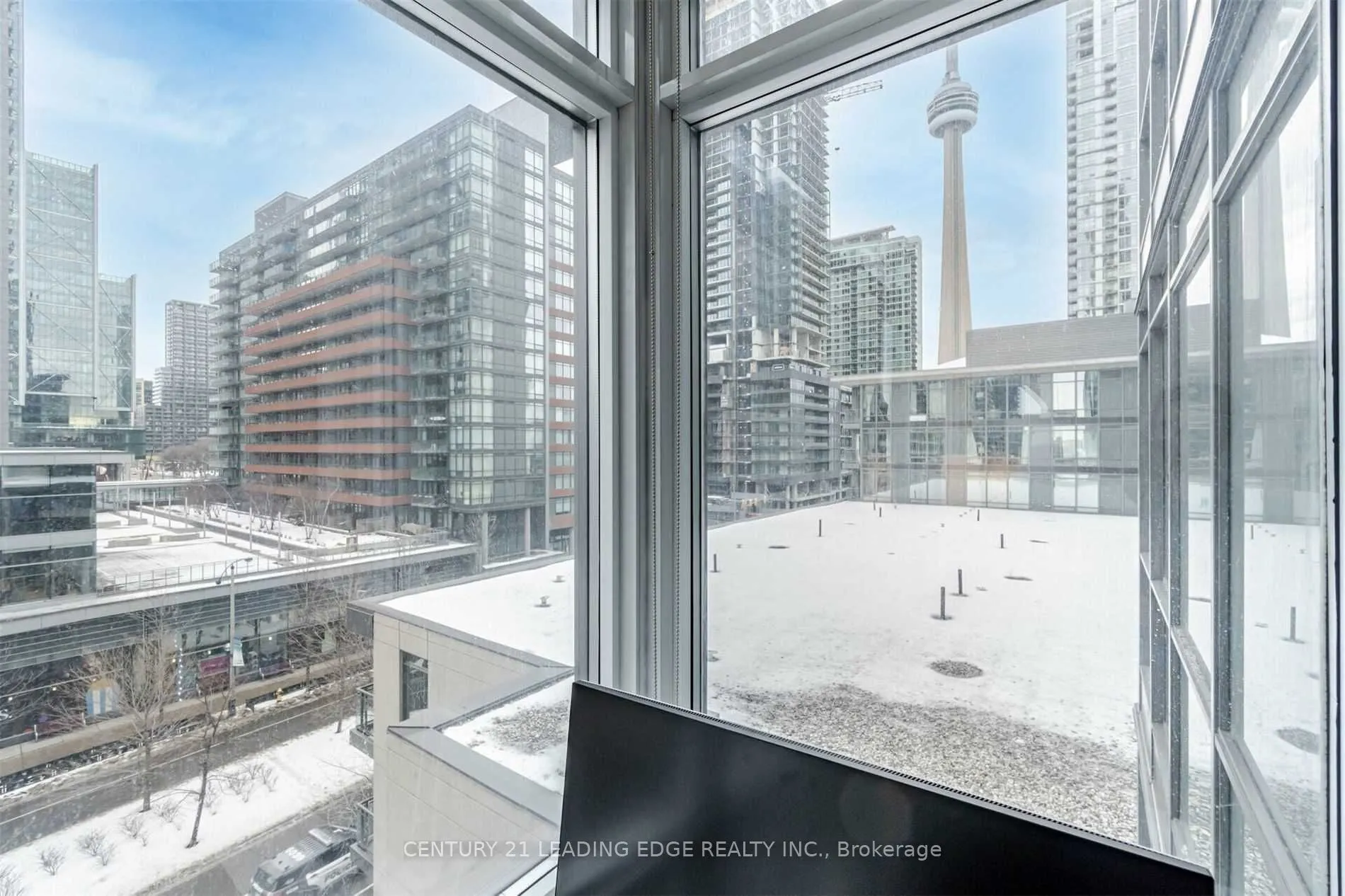 15 FORT YORK Blvd, #806