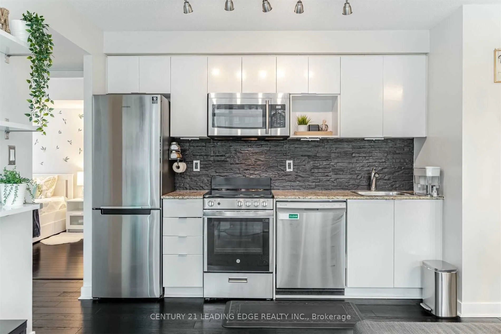 15 FORT YORK Blvd, #806