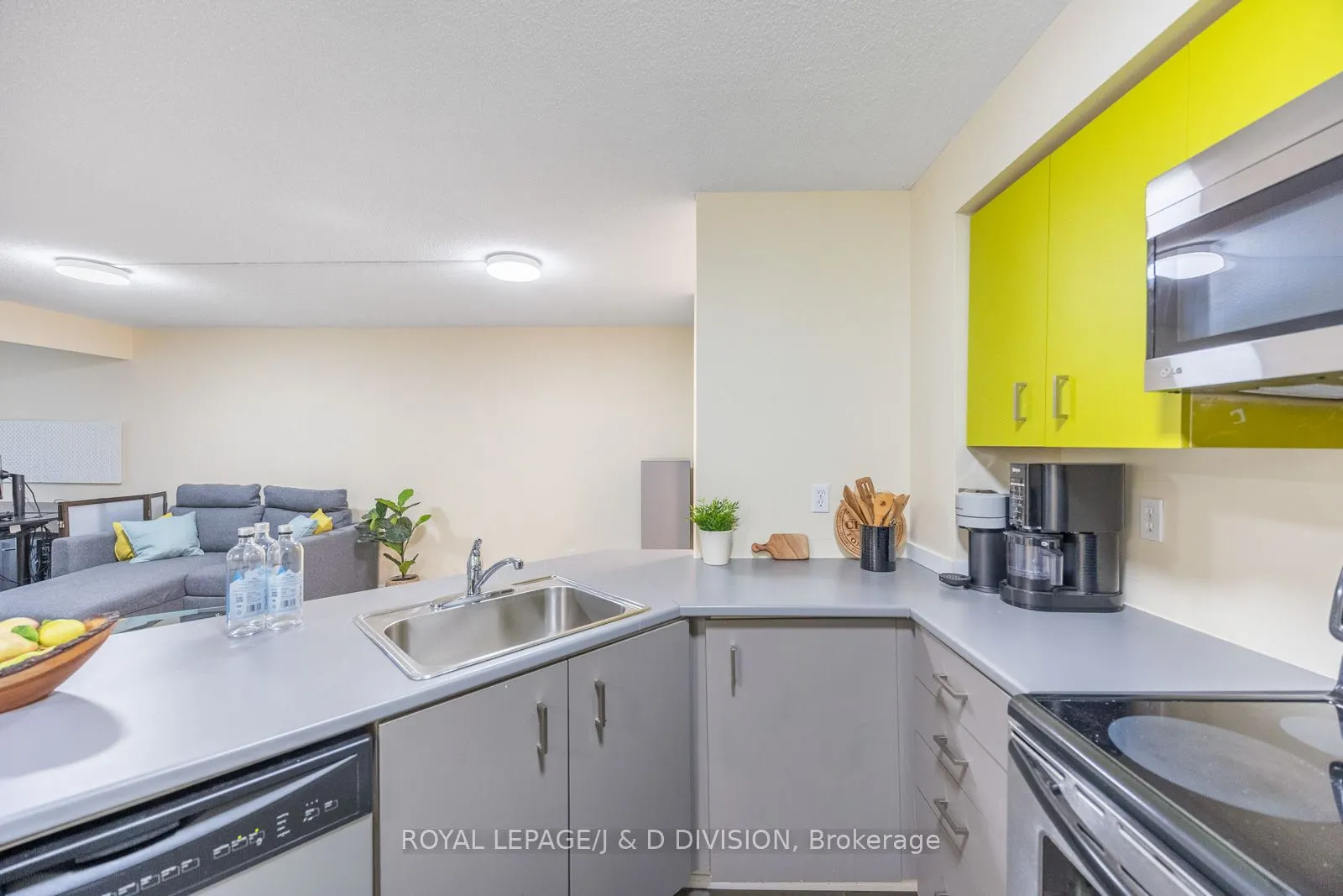 25 Grenville St, #1001