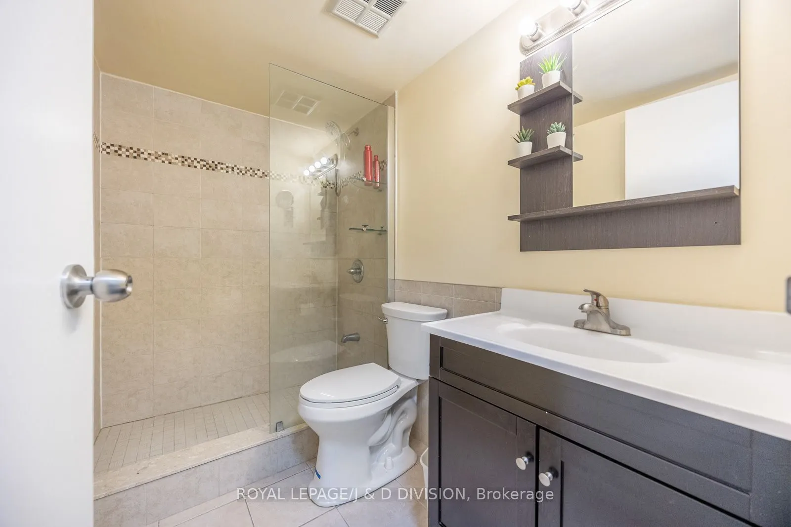 25 Grenville St, #1001