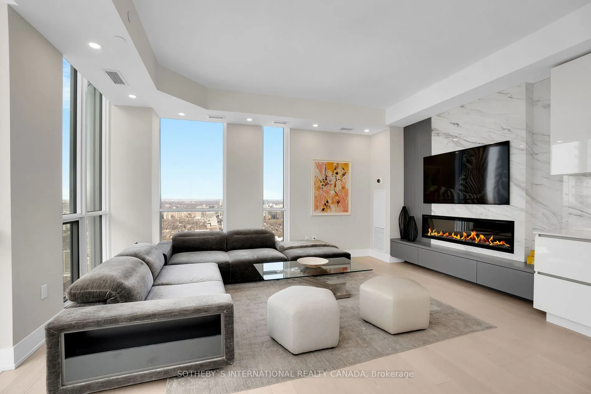 1 Yorkville Ave, #5405