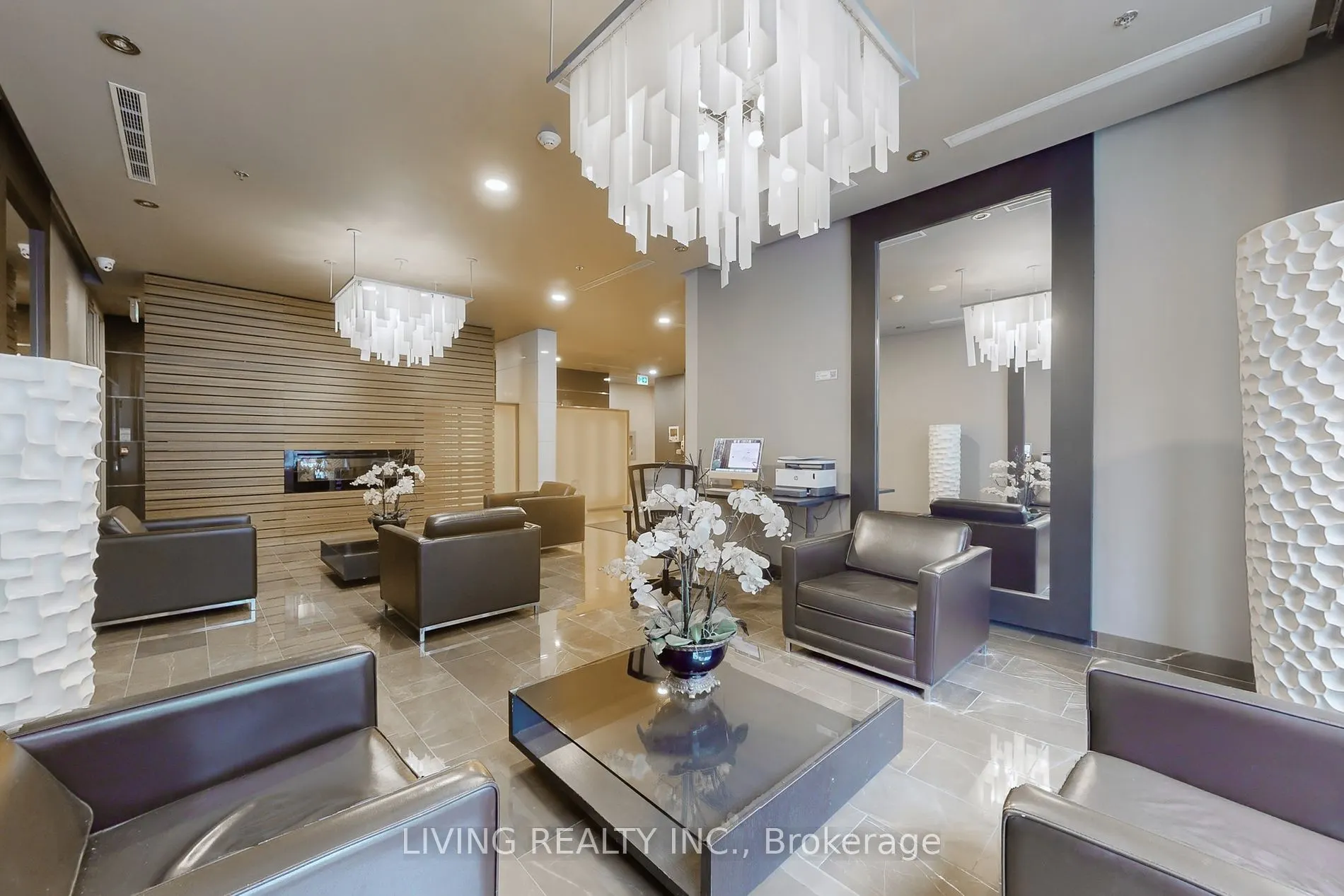21 Nelson St, #605