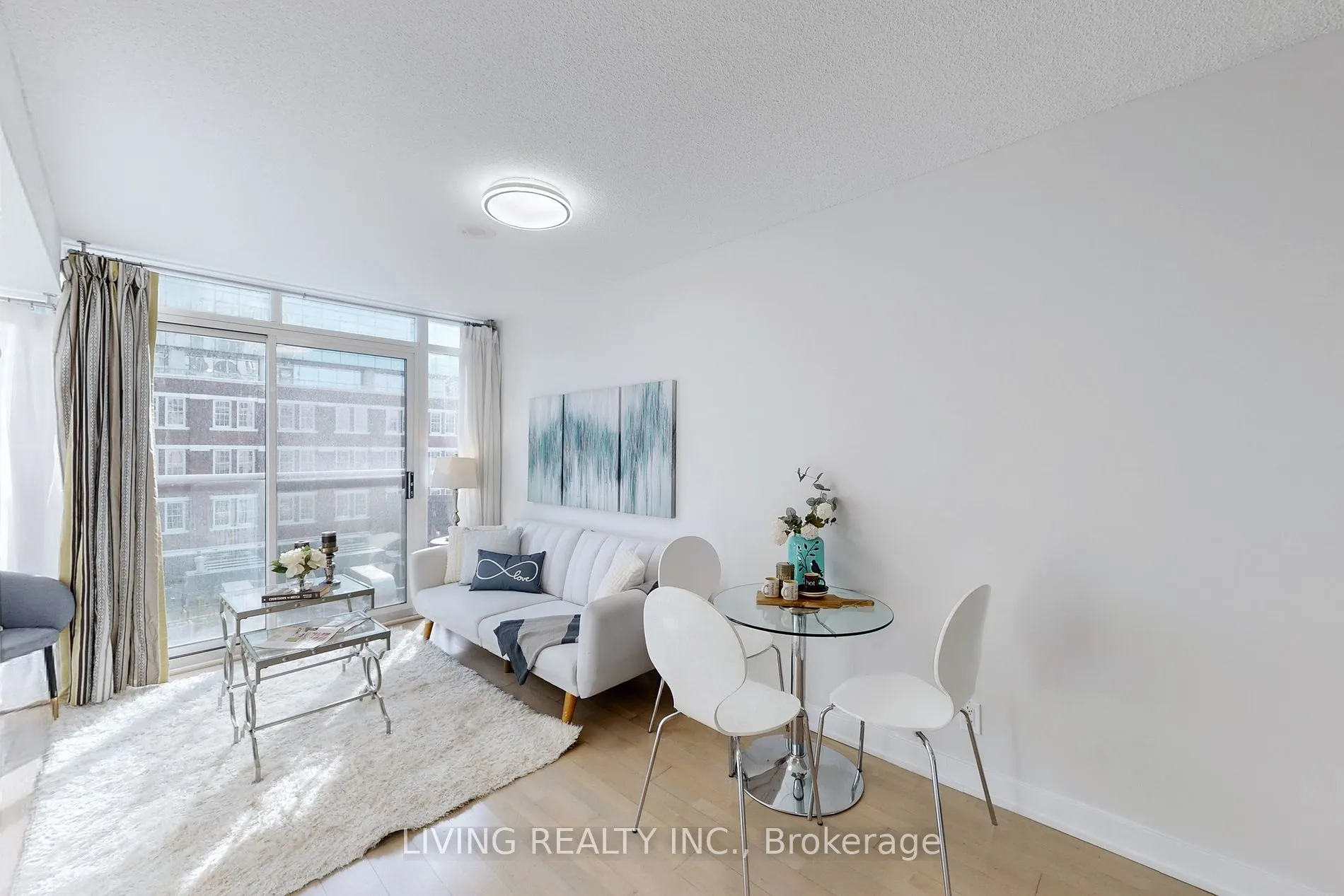 21 Nelson St, #605