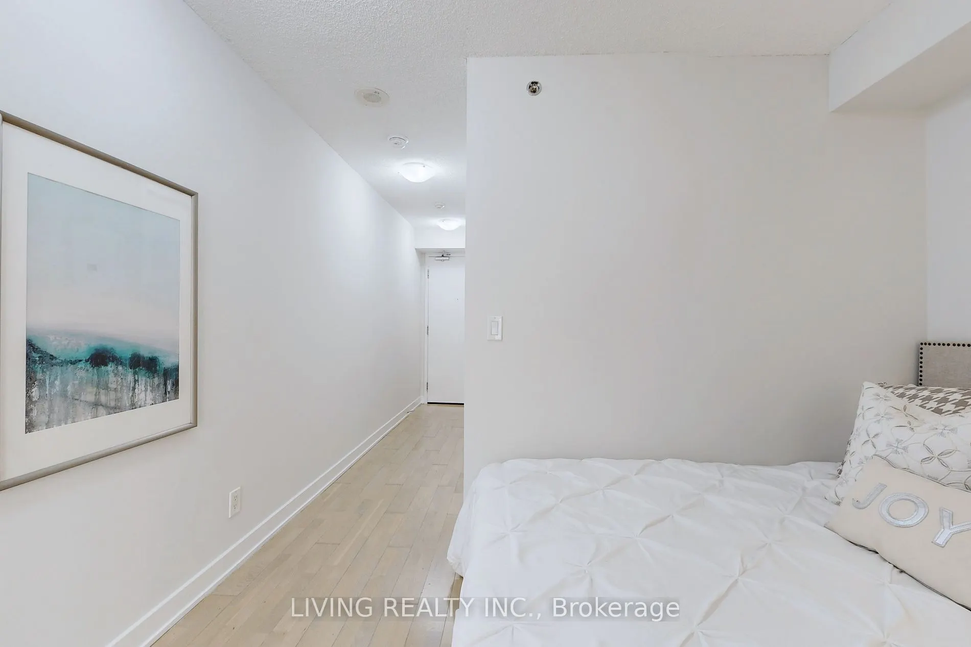 21 Nelson St, #605
