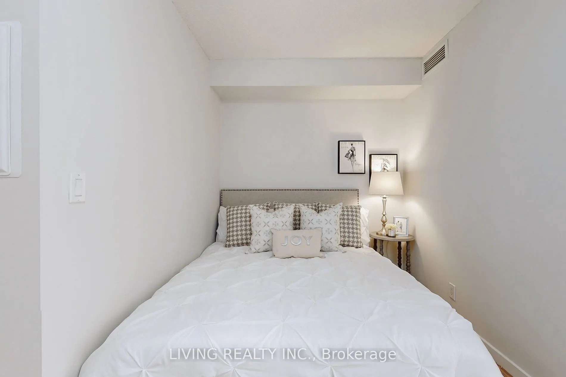 21 Nelson St, #605