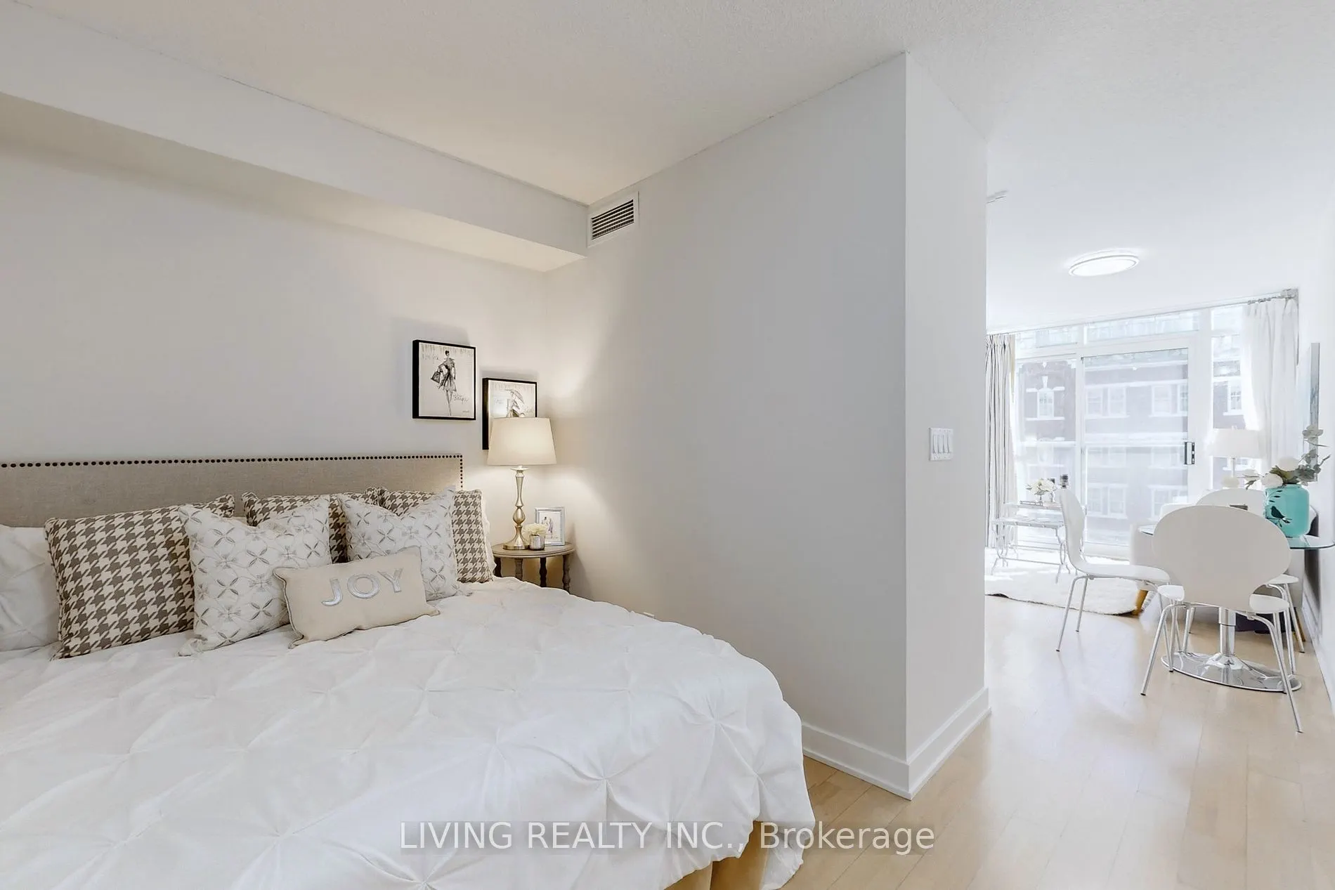 21 Nelson St, #605