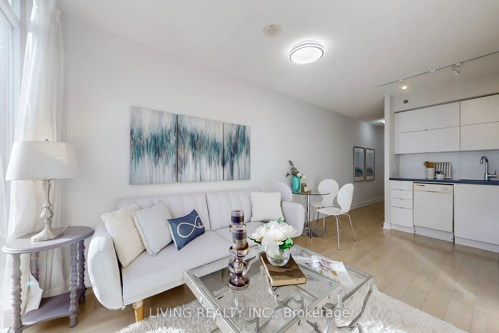 21 Nelson St, #605