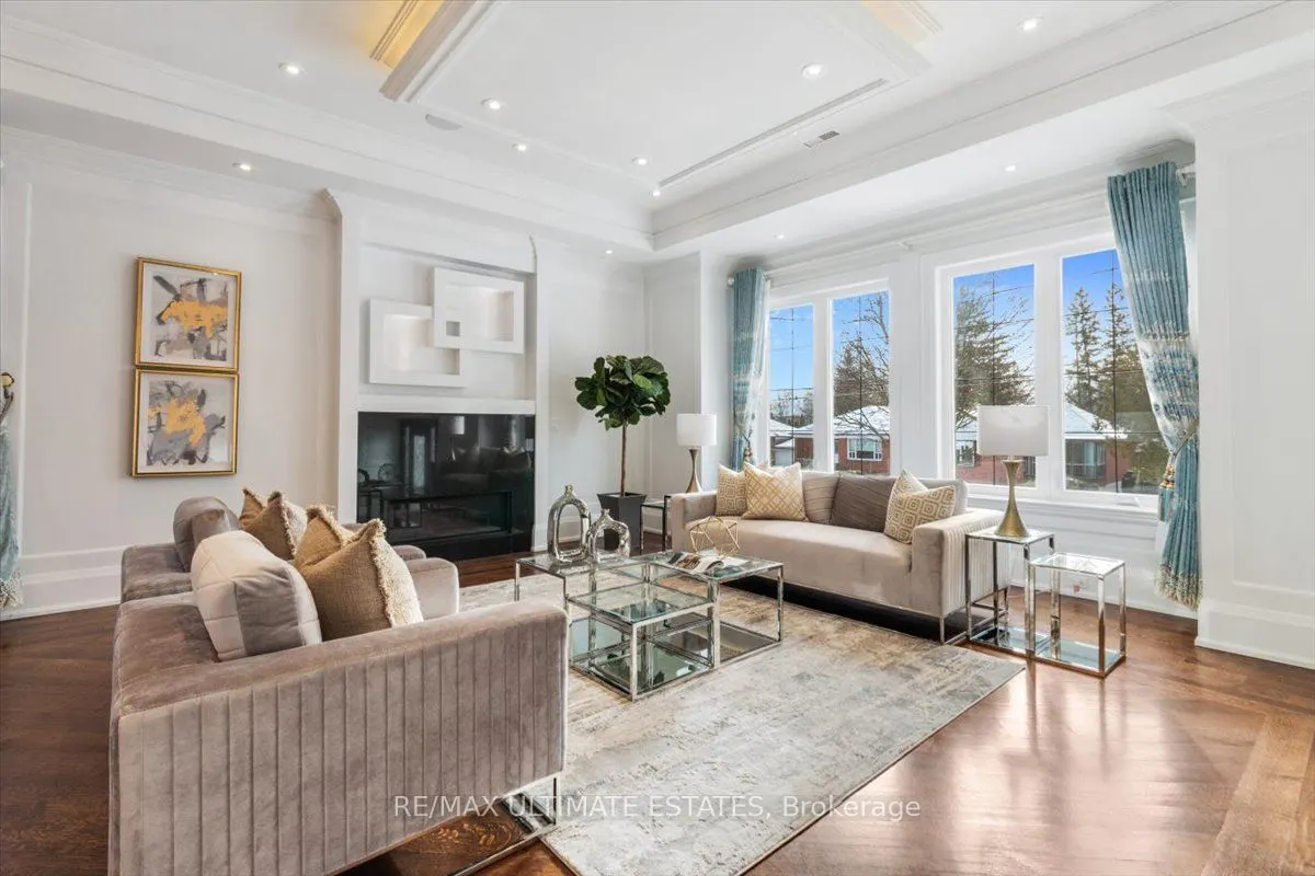 26 Madawaska Ave