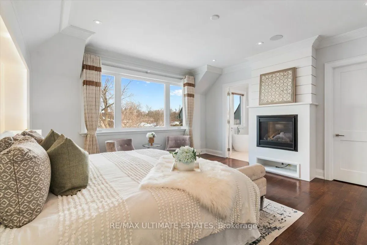 26 Madawaska Ave
