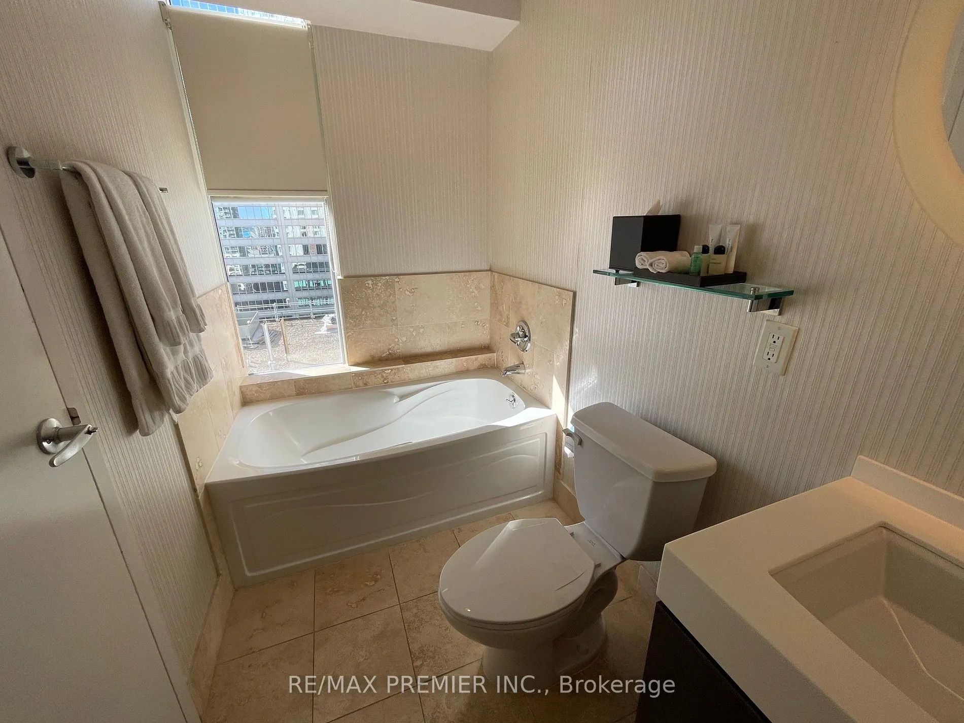 1 King Street W, #3012