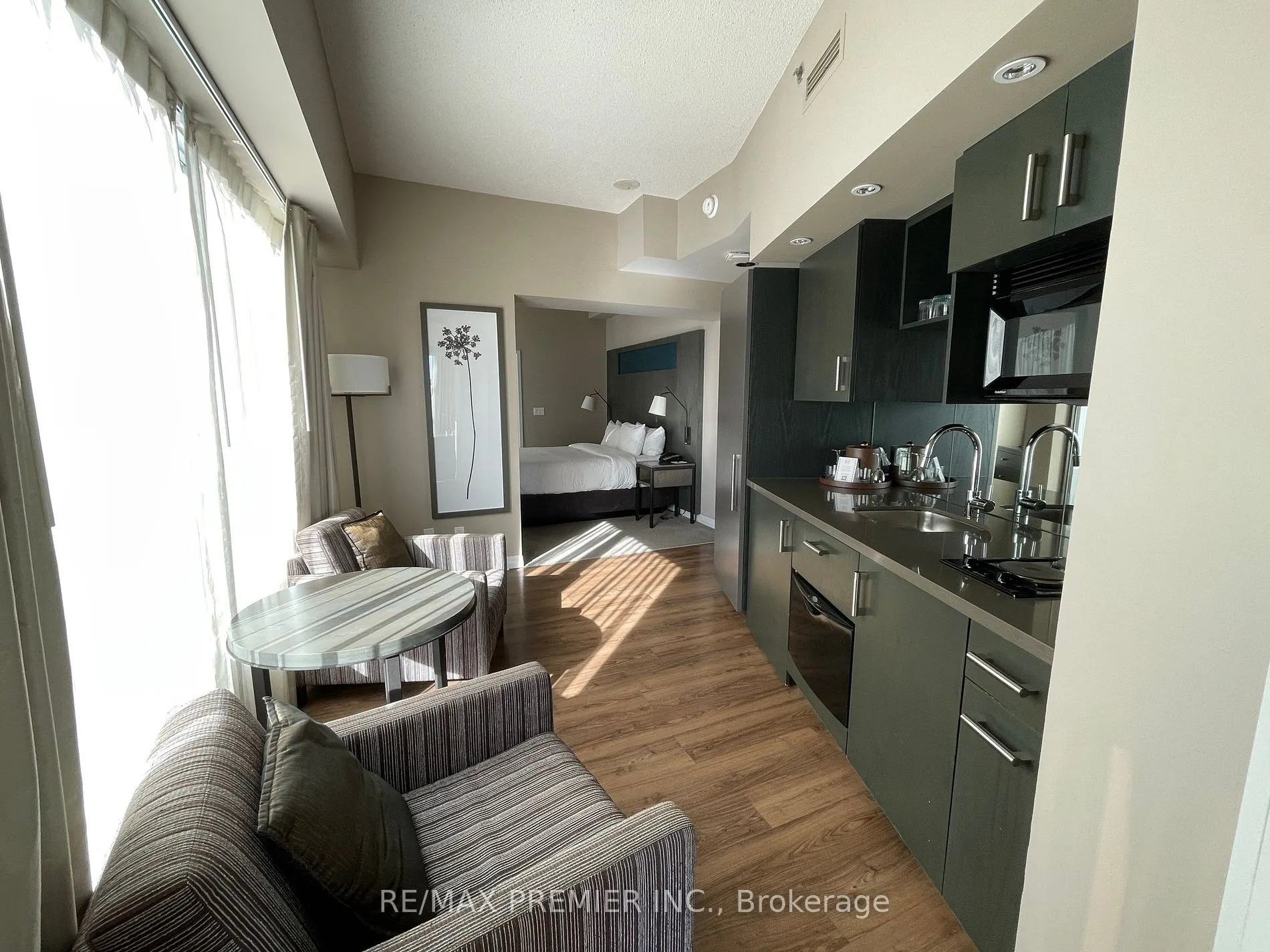 1 King Street W, #3012