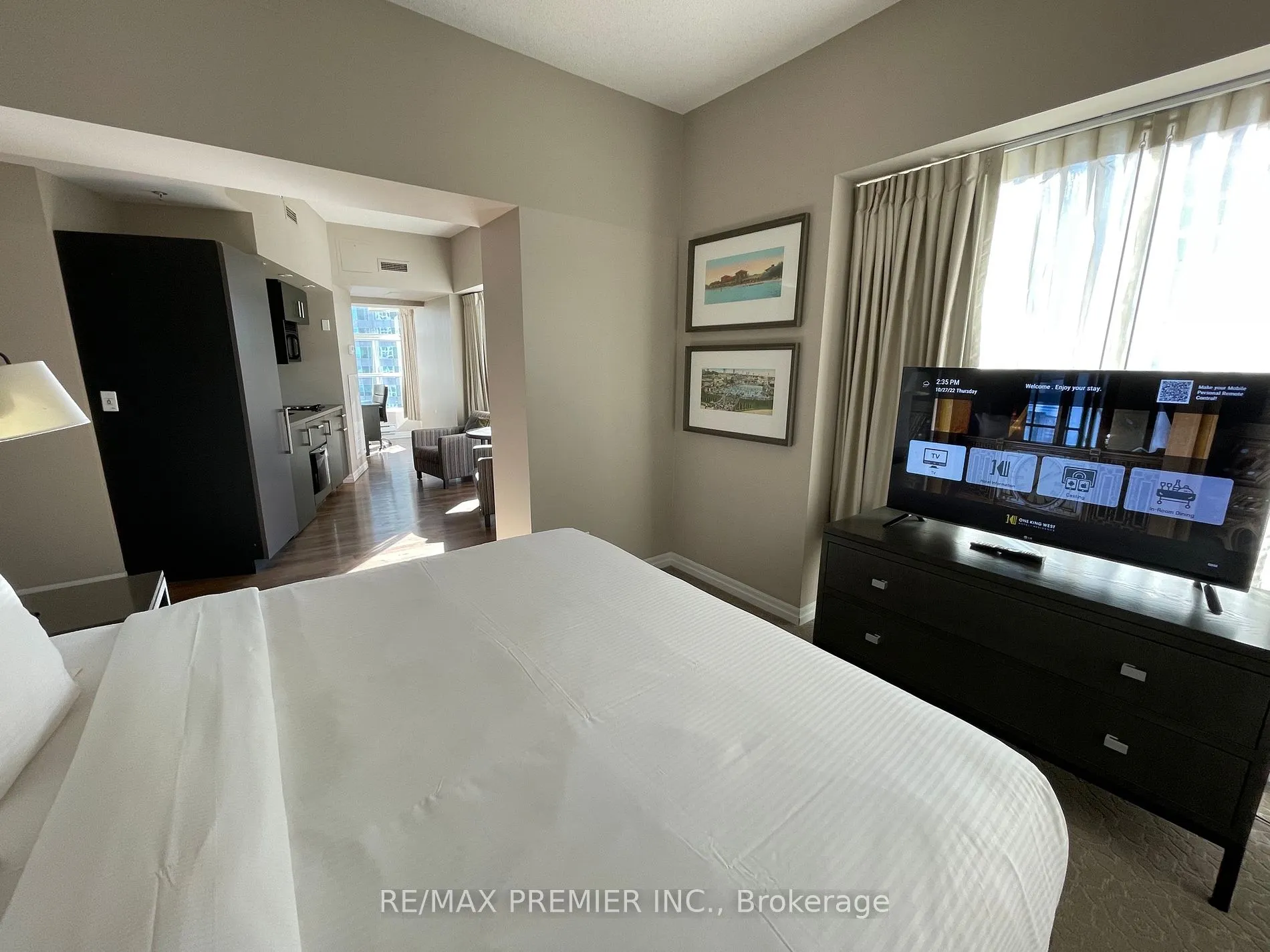 1 King Street W, #3012