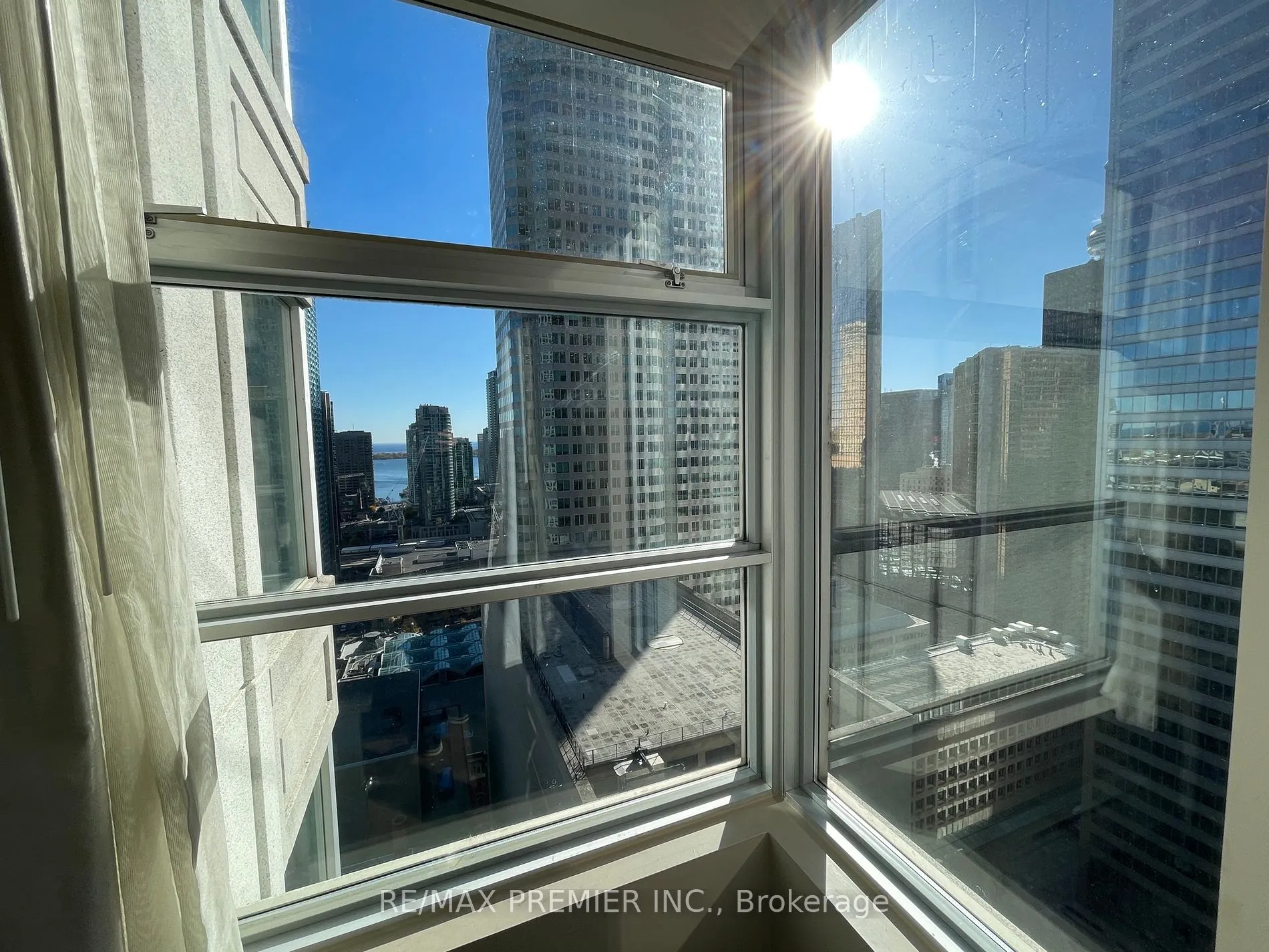 1 King Street W, #3012