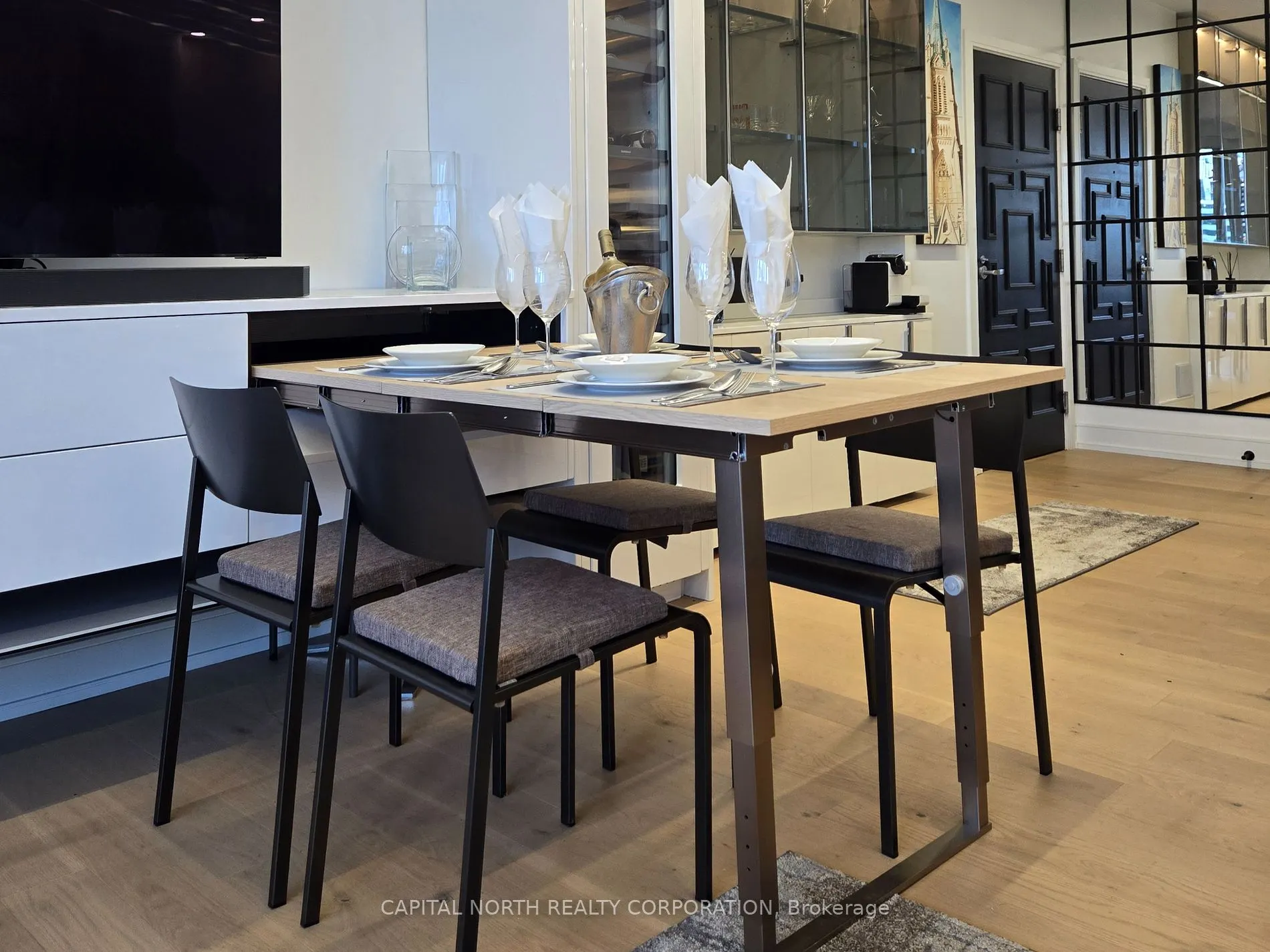 168 King Street E, #1402