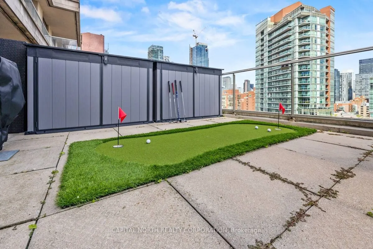 168 King Street E, #1402