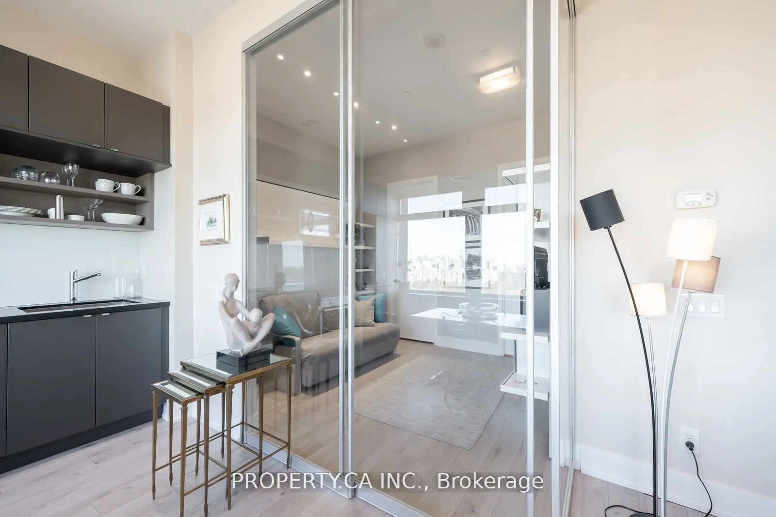 111 St Clair Avenue W, #1728