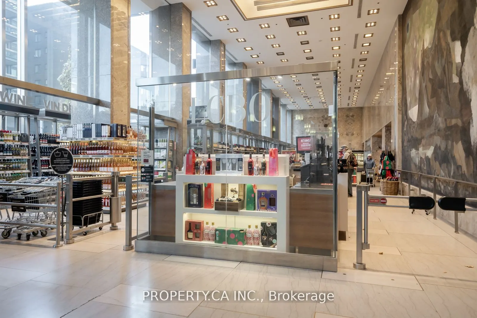 111 St Clair Avenue W, #1728