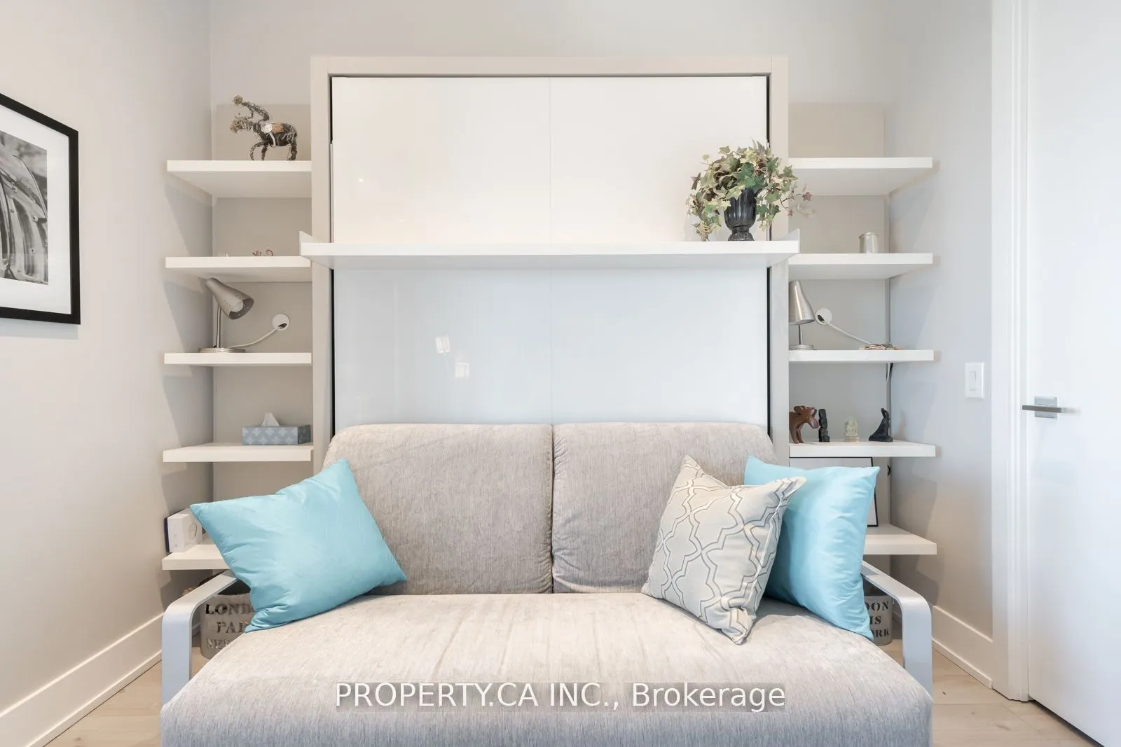 111 St Clair Avenue W, #1728