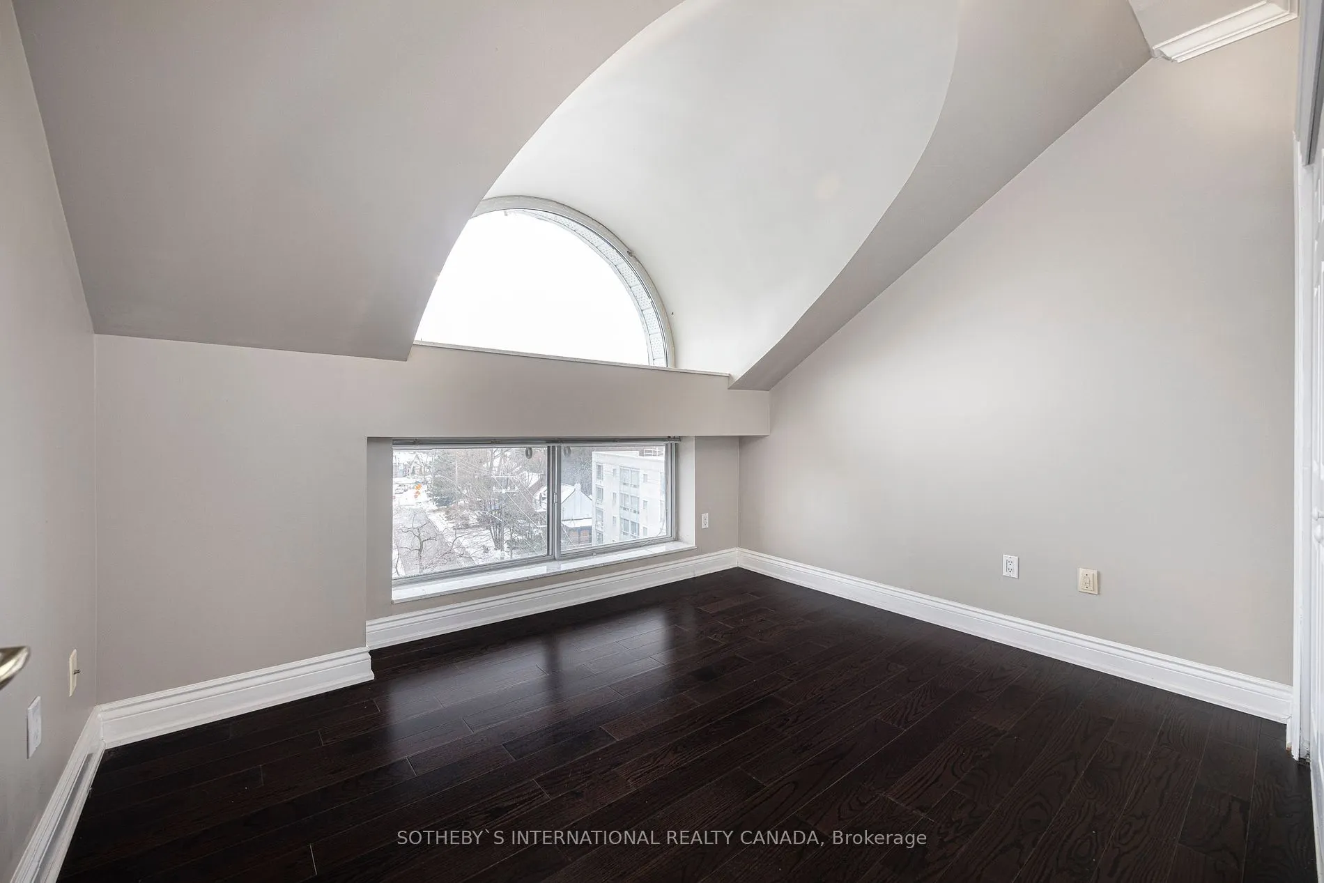 1818 Bayview Avenue, #607