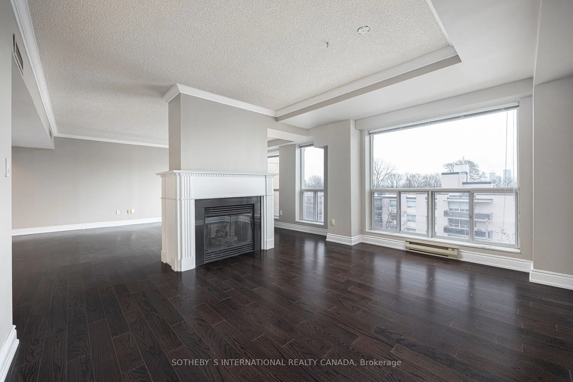 1818 Bayview Avenue, #607