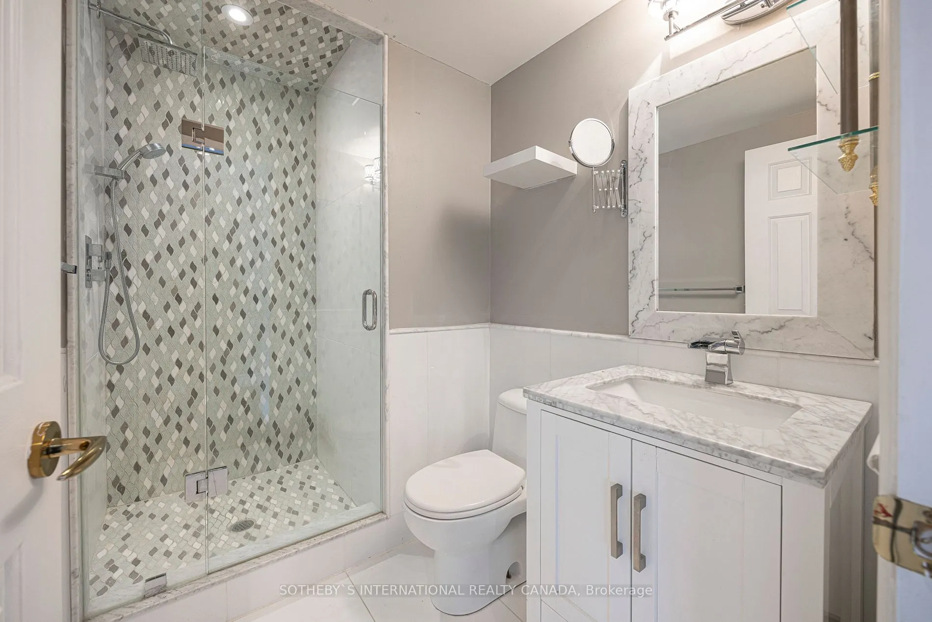 1818 Bayview Avenue, #607