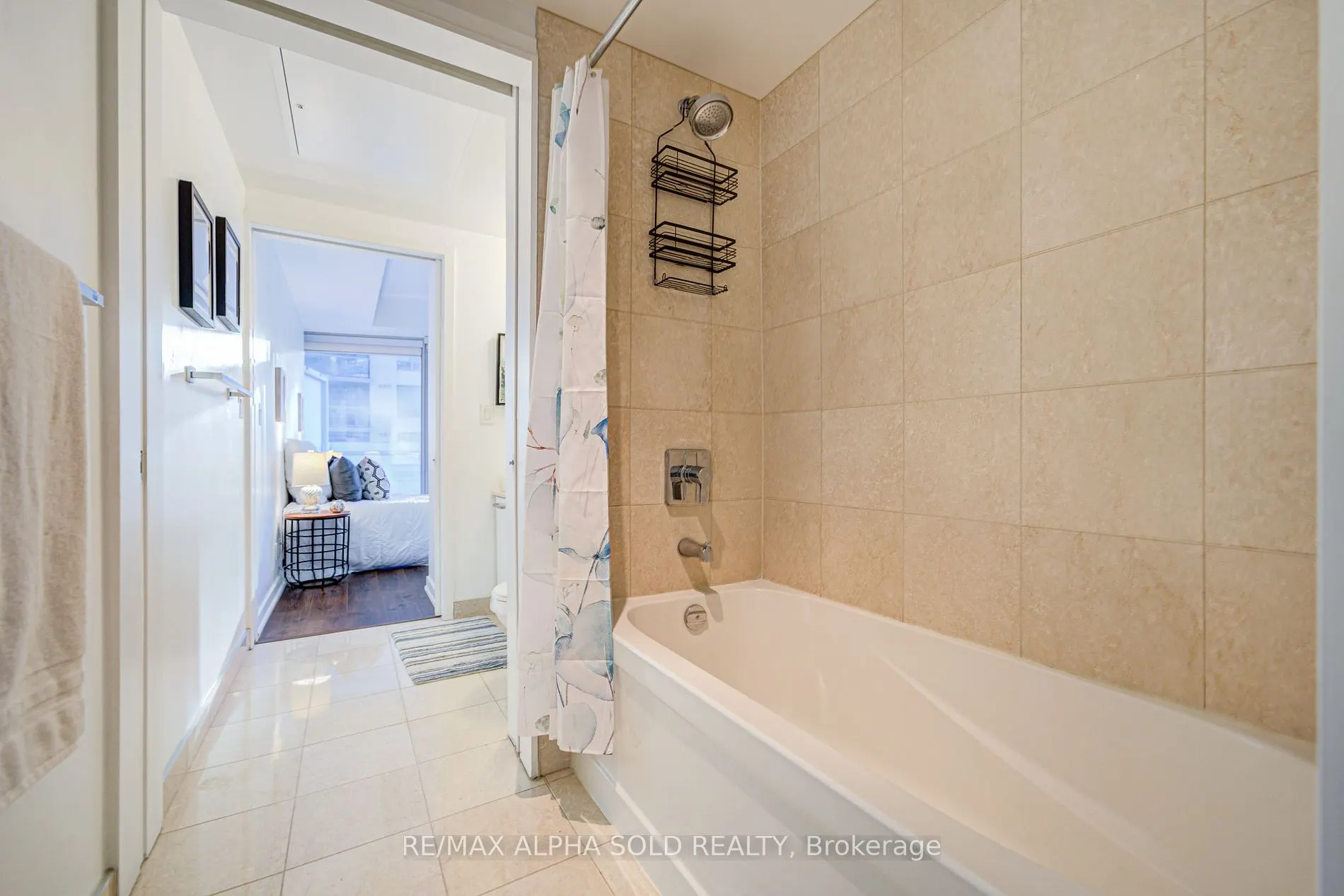 12 York St, #707