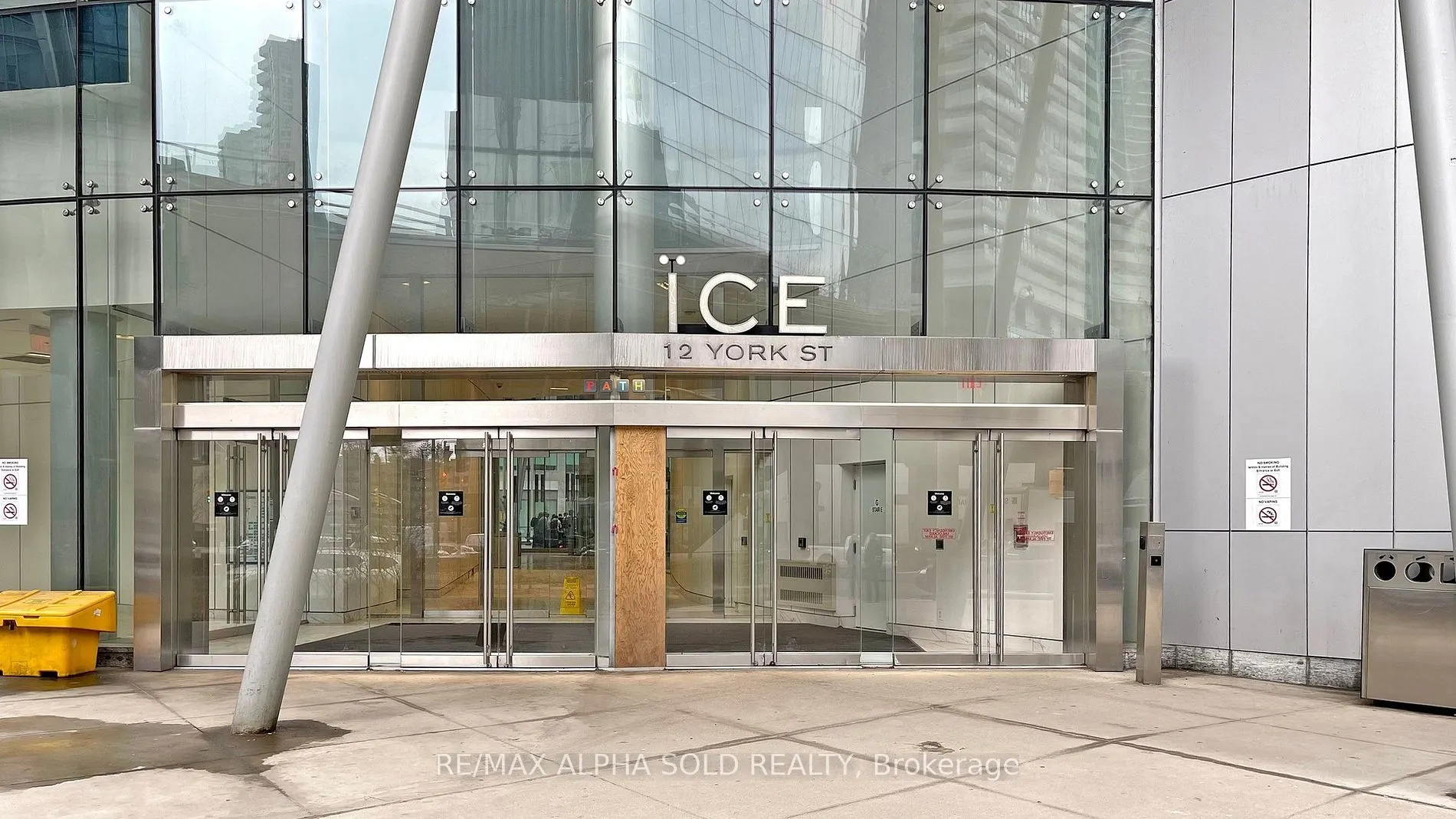 12 York St, #707