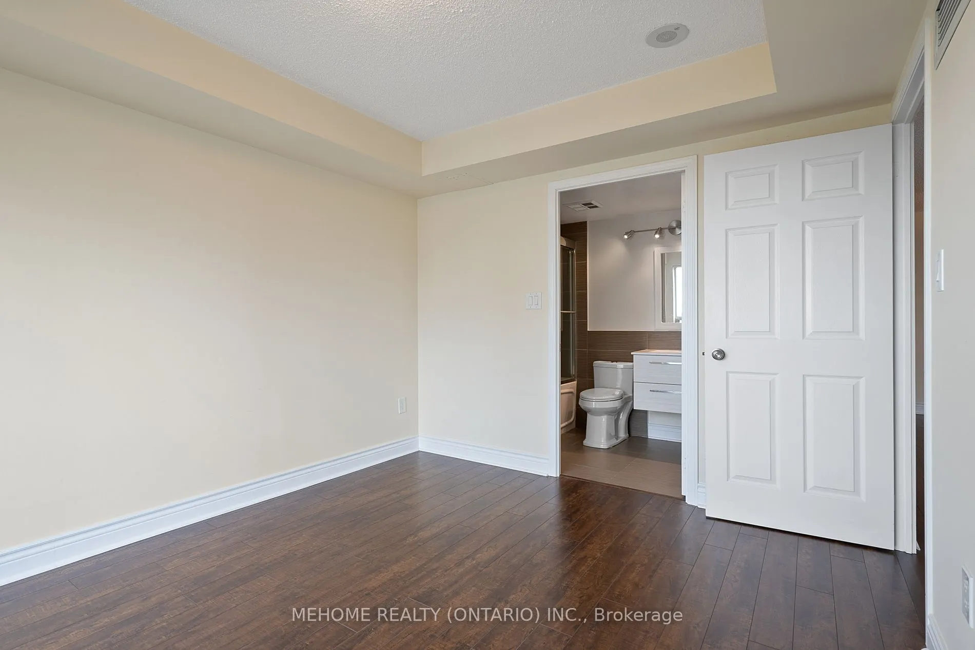 7 Lorraine Dr, #2303