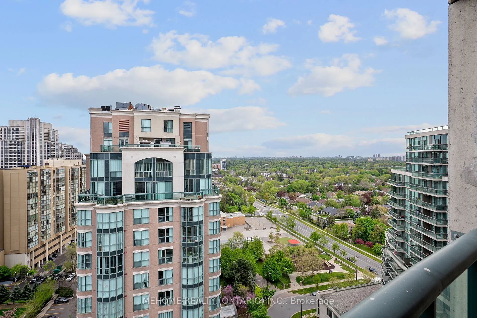 7 Lorraine Dr, #2303