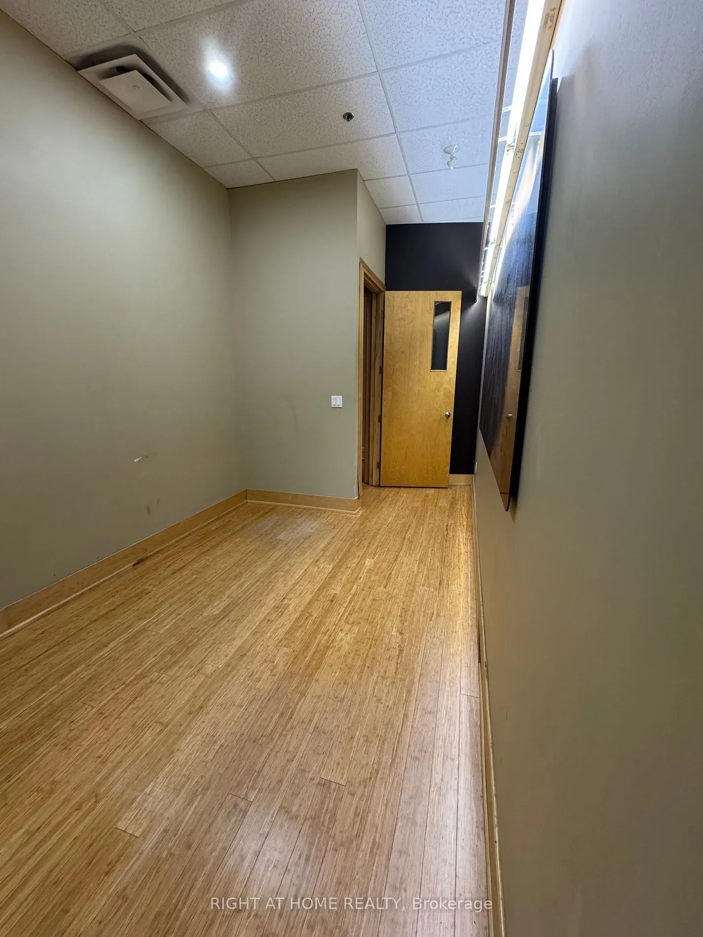 3-25 Scarsdale Road, #Studio #3