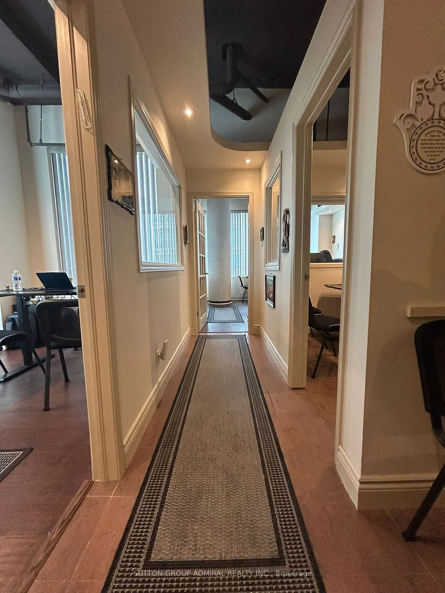 4665 Yonge St, #301