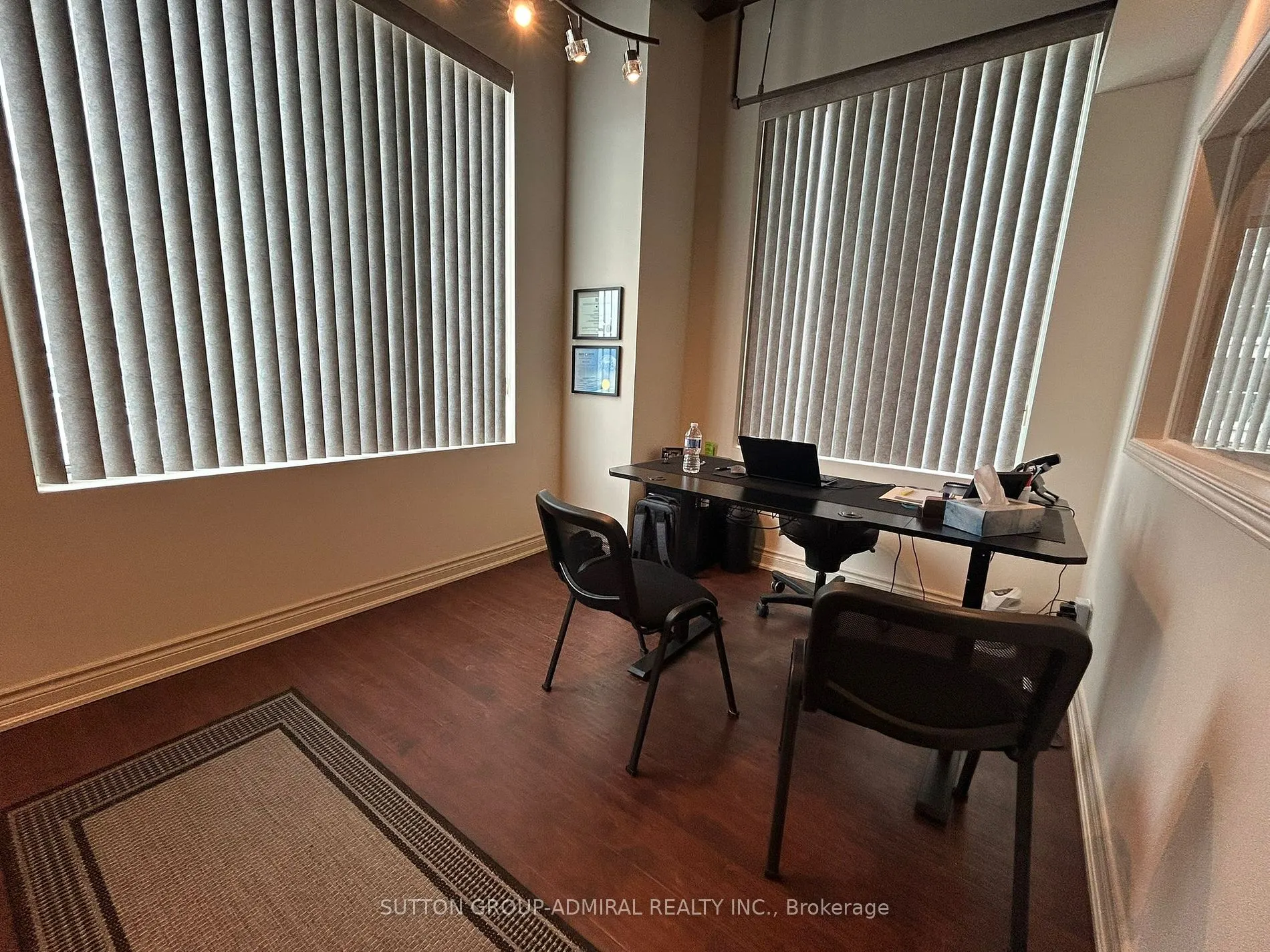 4665 Yonge St, #301