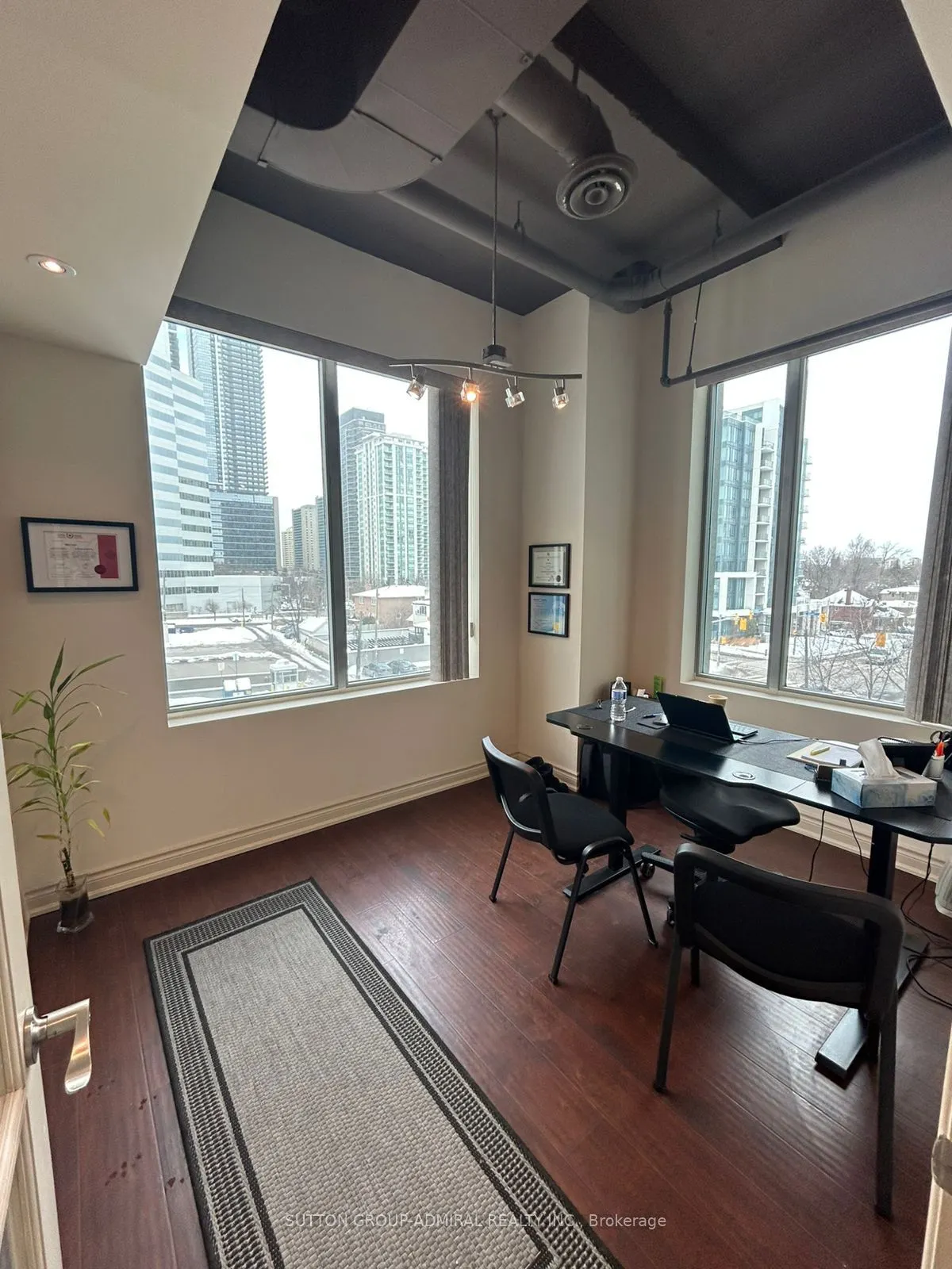 4665 Yonge St, #301