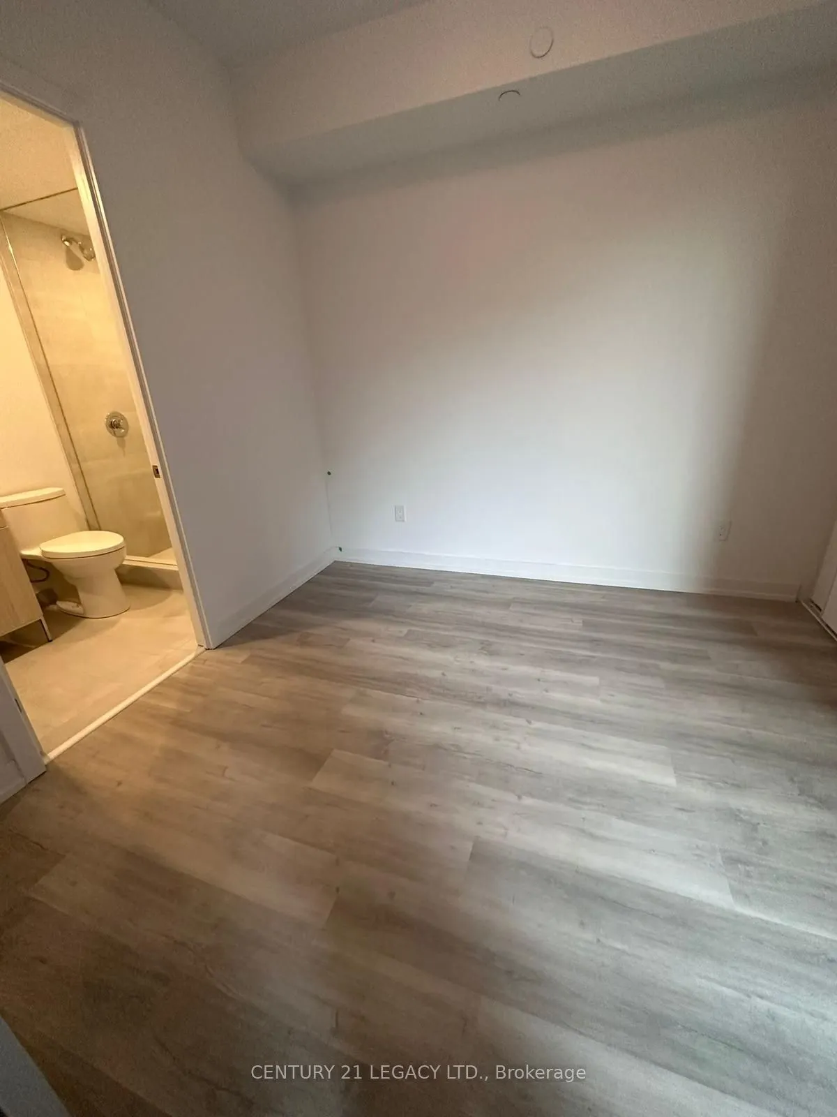 28 Eastern Avenue, #301