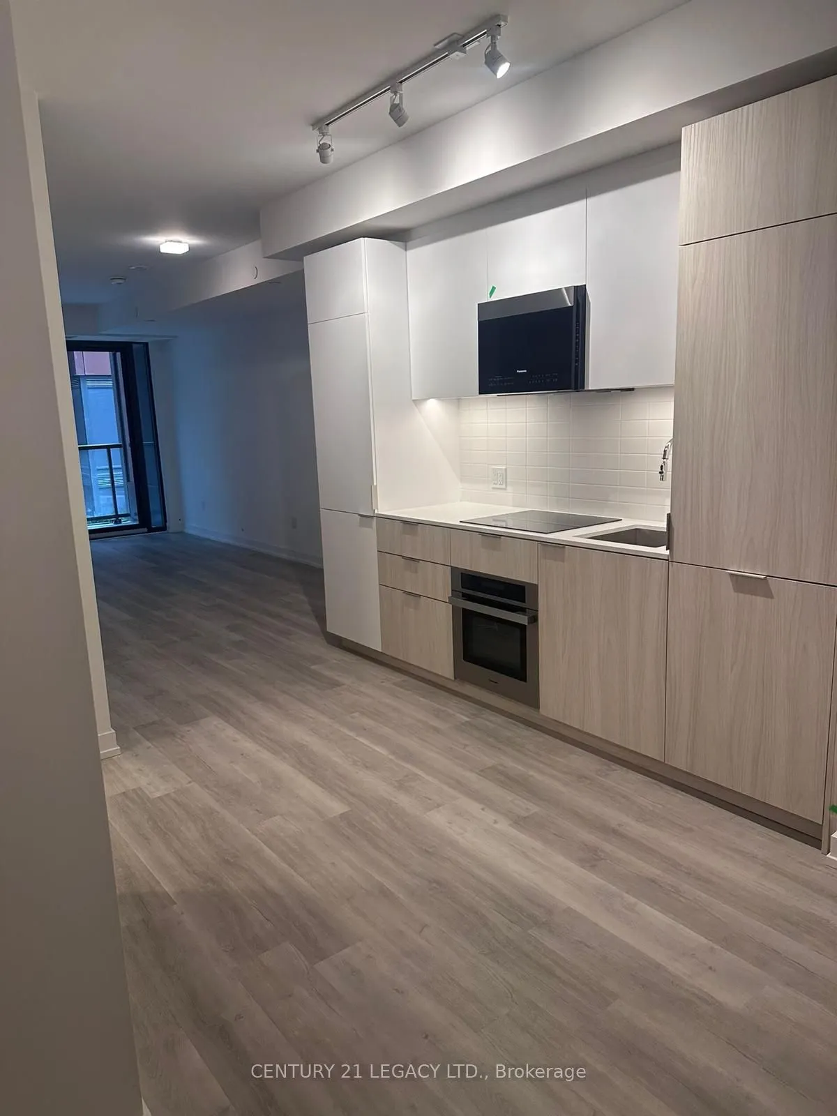 28 Eastern Avenue, #301