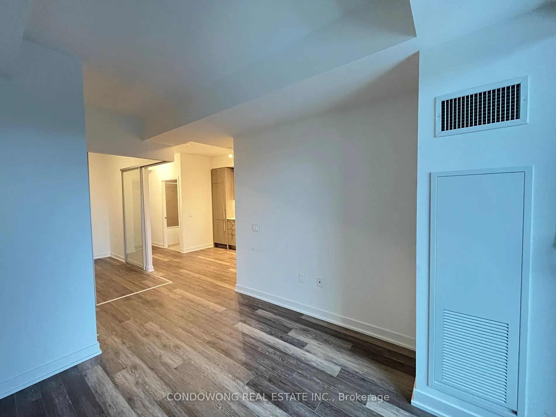 250 Lawrence Ave W, #601