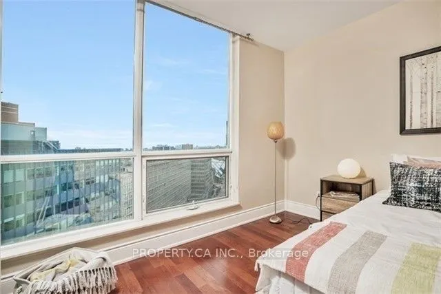 10 Bellair Street, #1703