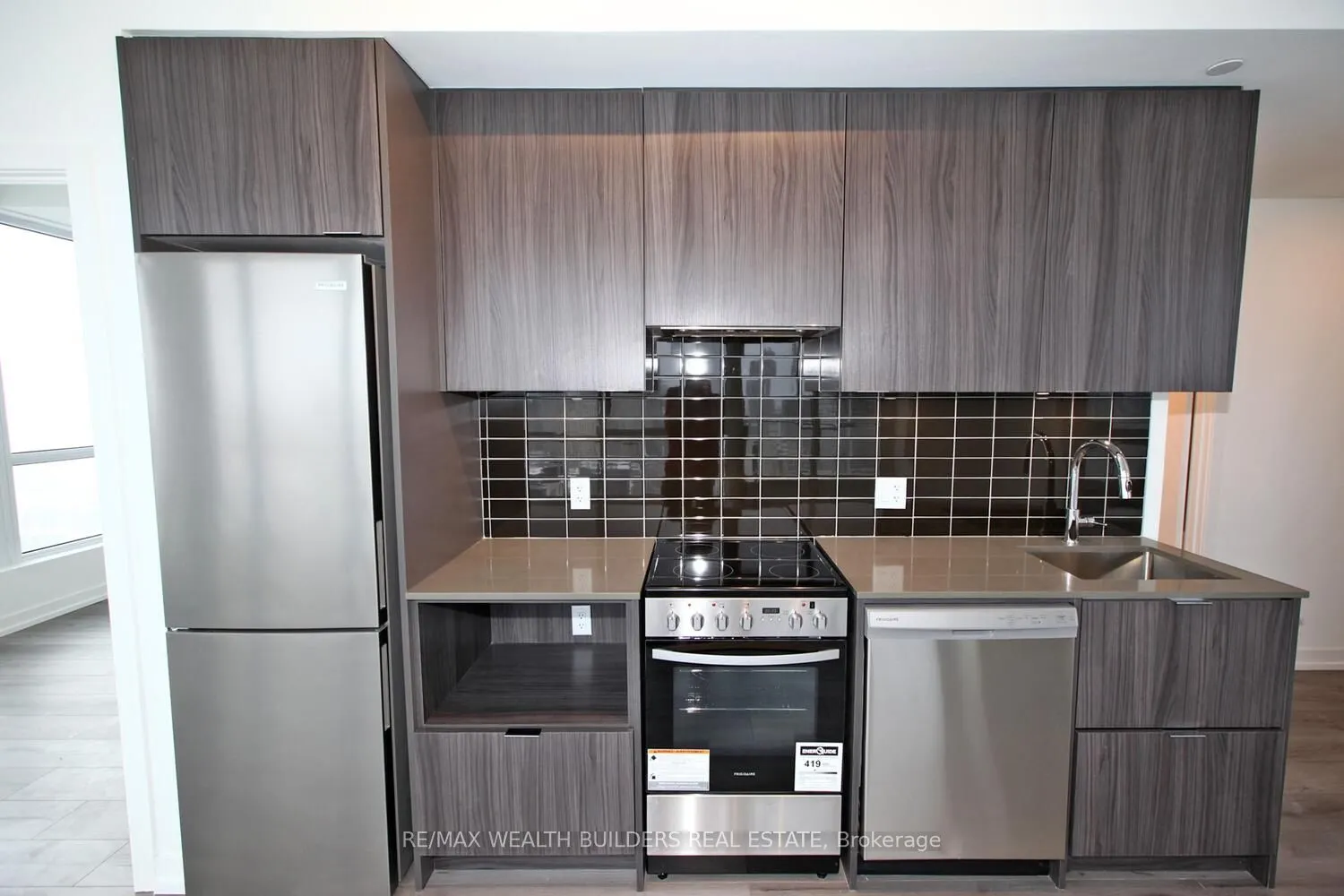 395 Bloor St E, #3504