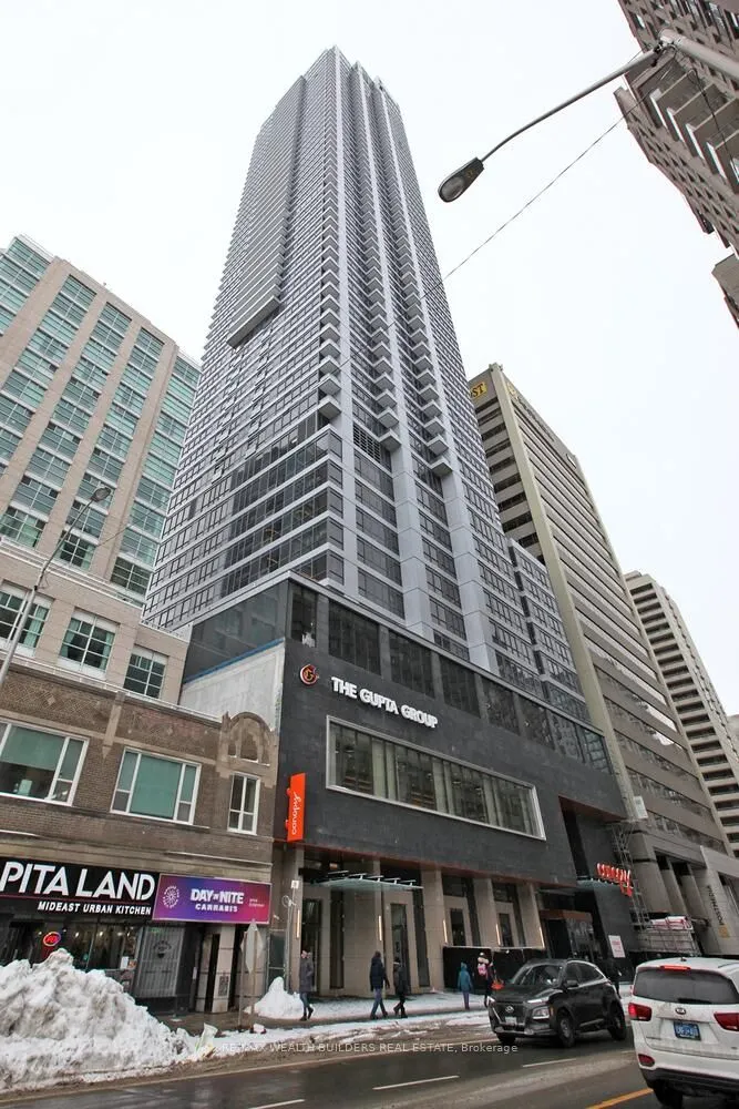 395 Bloor St E, #3504