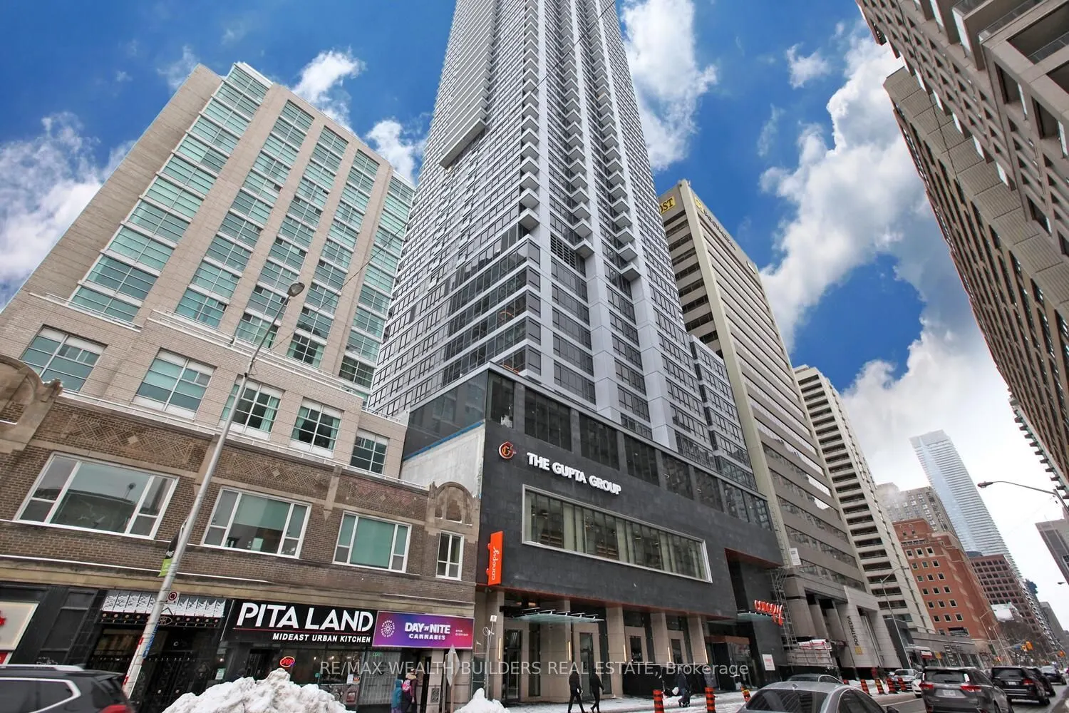 395 Bloor St E, #3504
