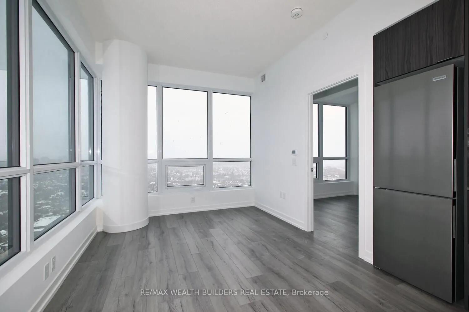 395 Bloor St E, #3504